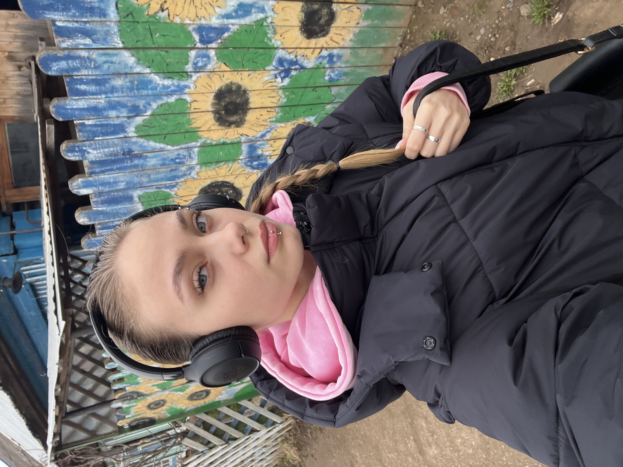 Early morning sightings in Russian village capture casual moments