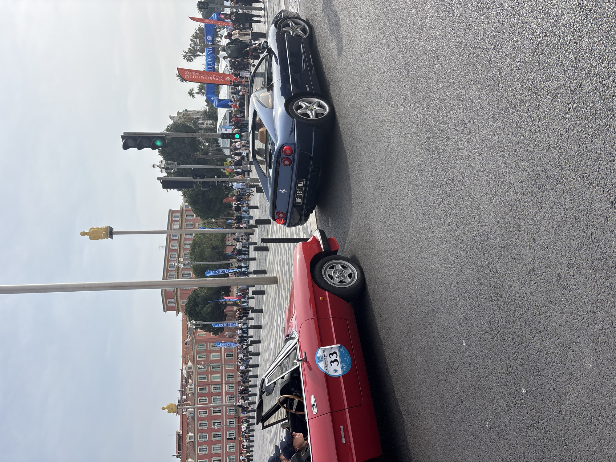 Vintage sports cars draw crowds on Nice streets