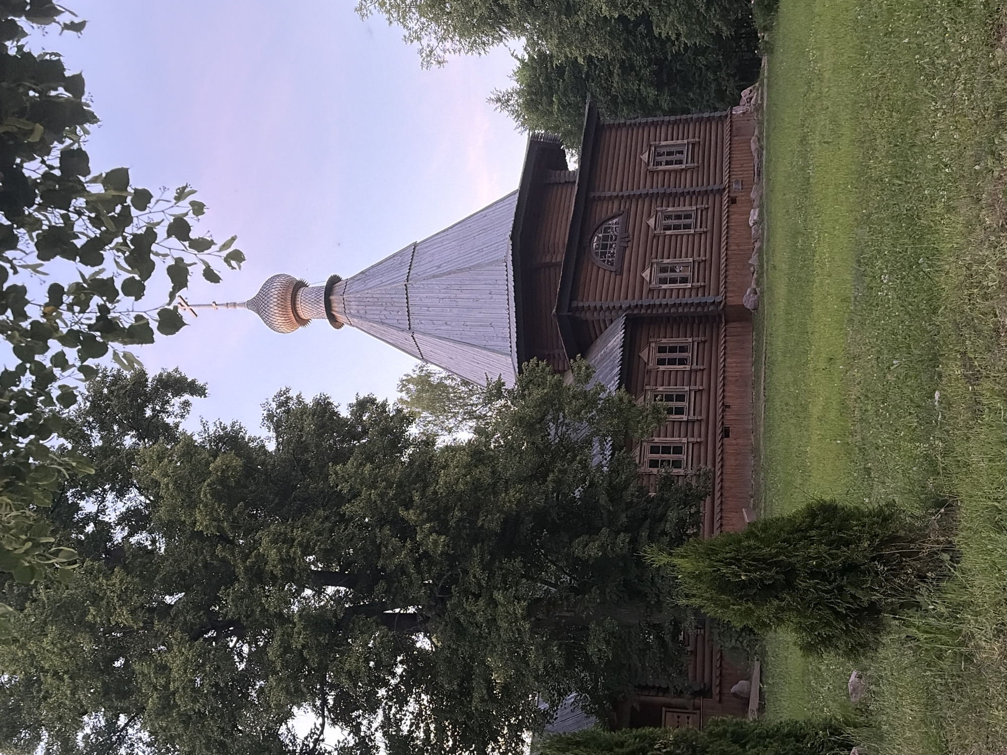 Evening scenes documented in Russian village of Varnavino