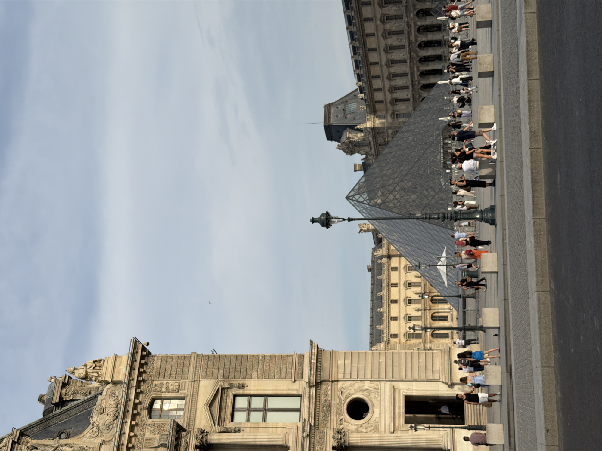 Afternoon around the Louvre plaza and nearby streets