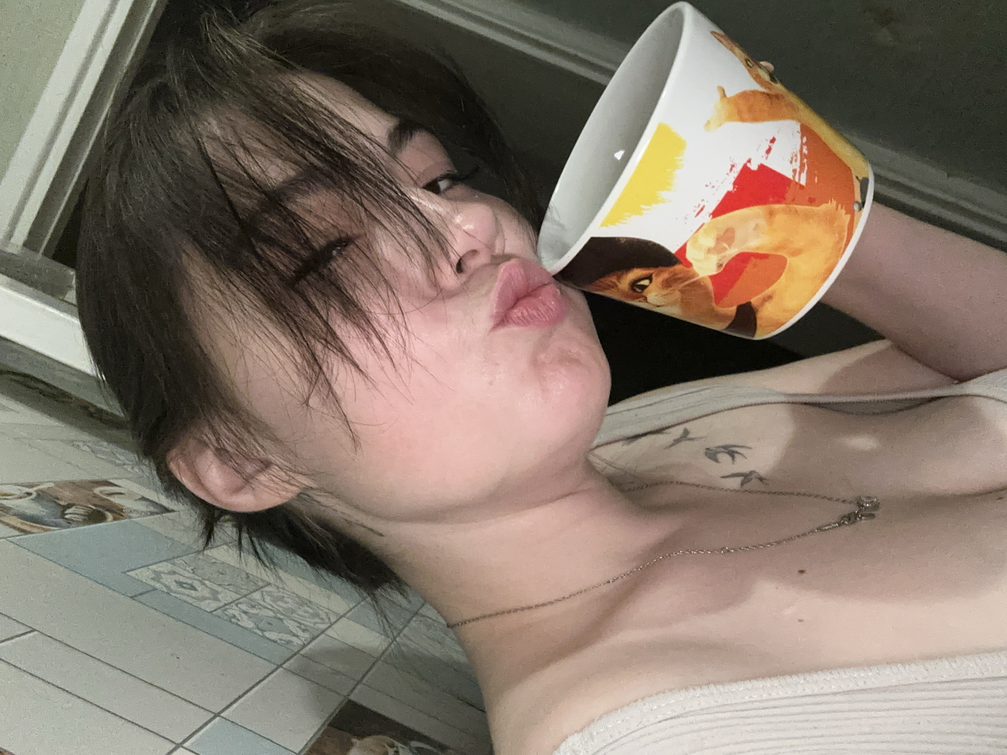 Casual indoor selfie session in Chaikovsky, Russia