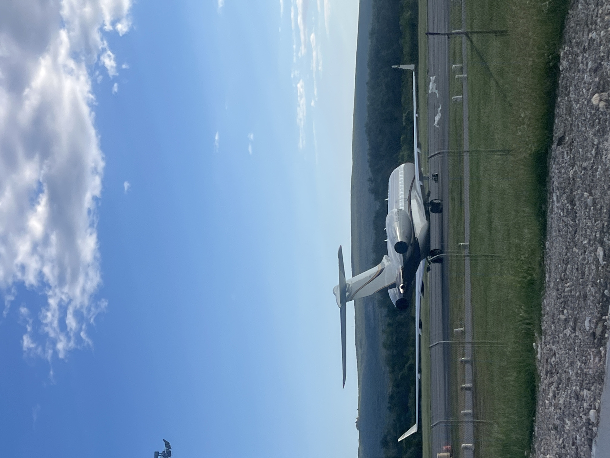 Aircraft activity and historical ruins documented at Montenegro airport