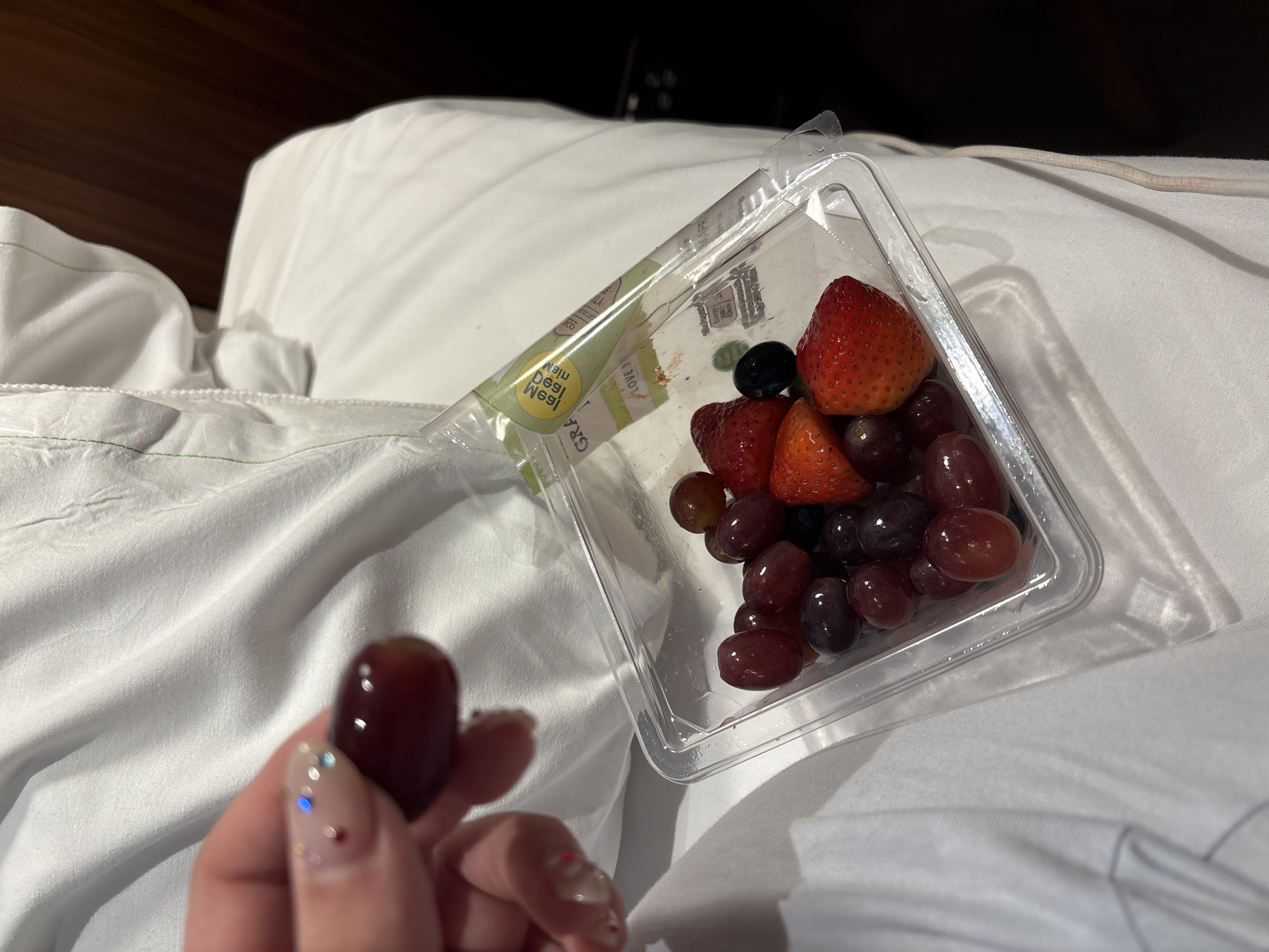 London resident enjoys mixed fruit snack in bed Friday evening