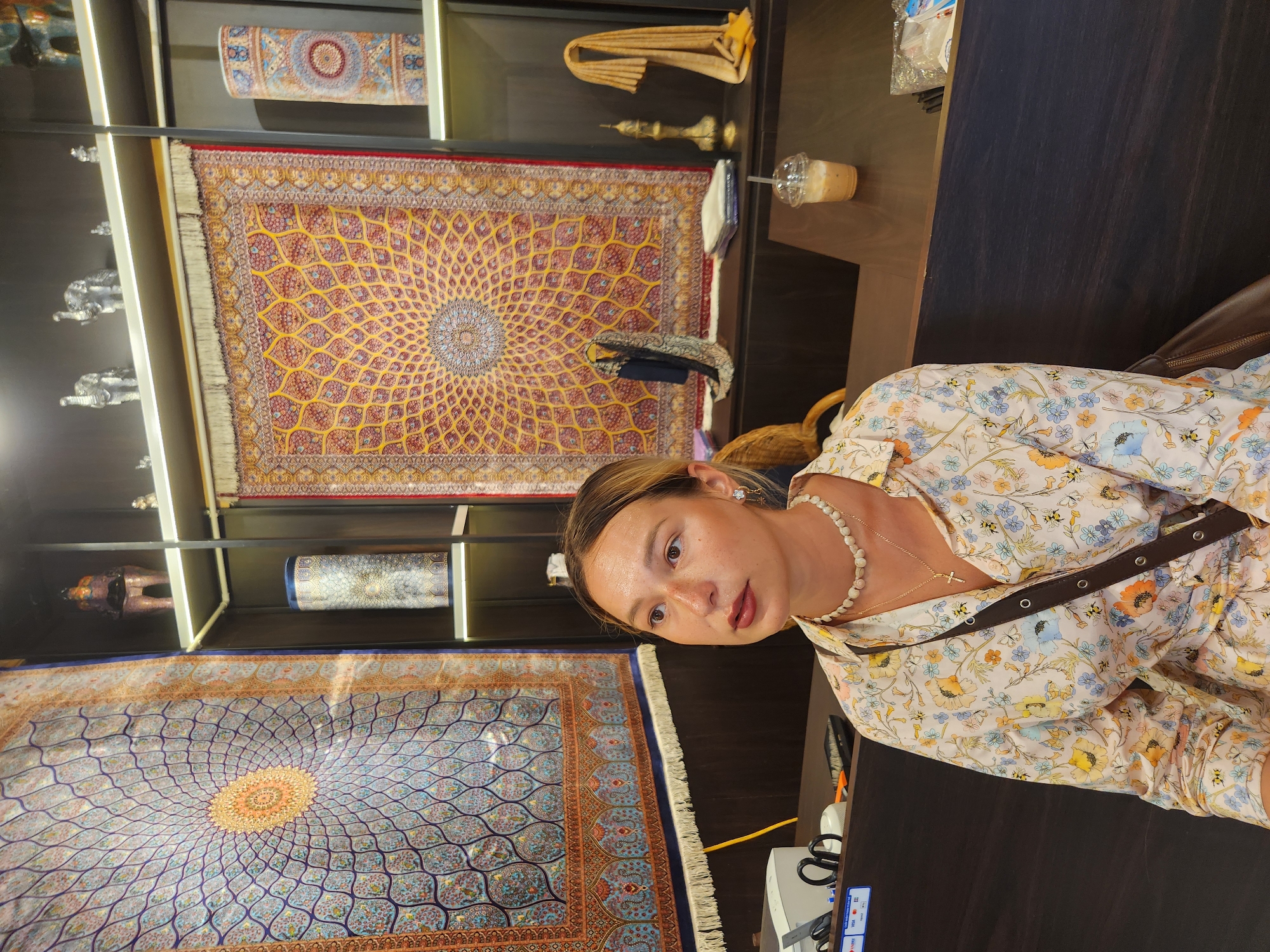 Rugs, temples, and street life in Hoi An's old town