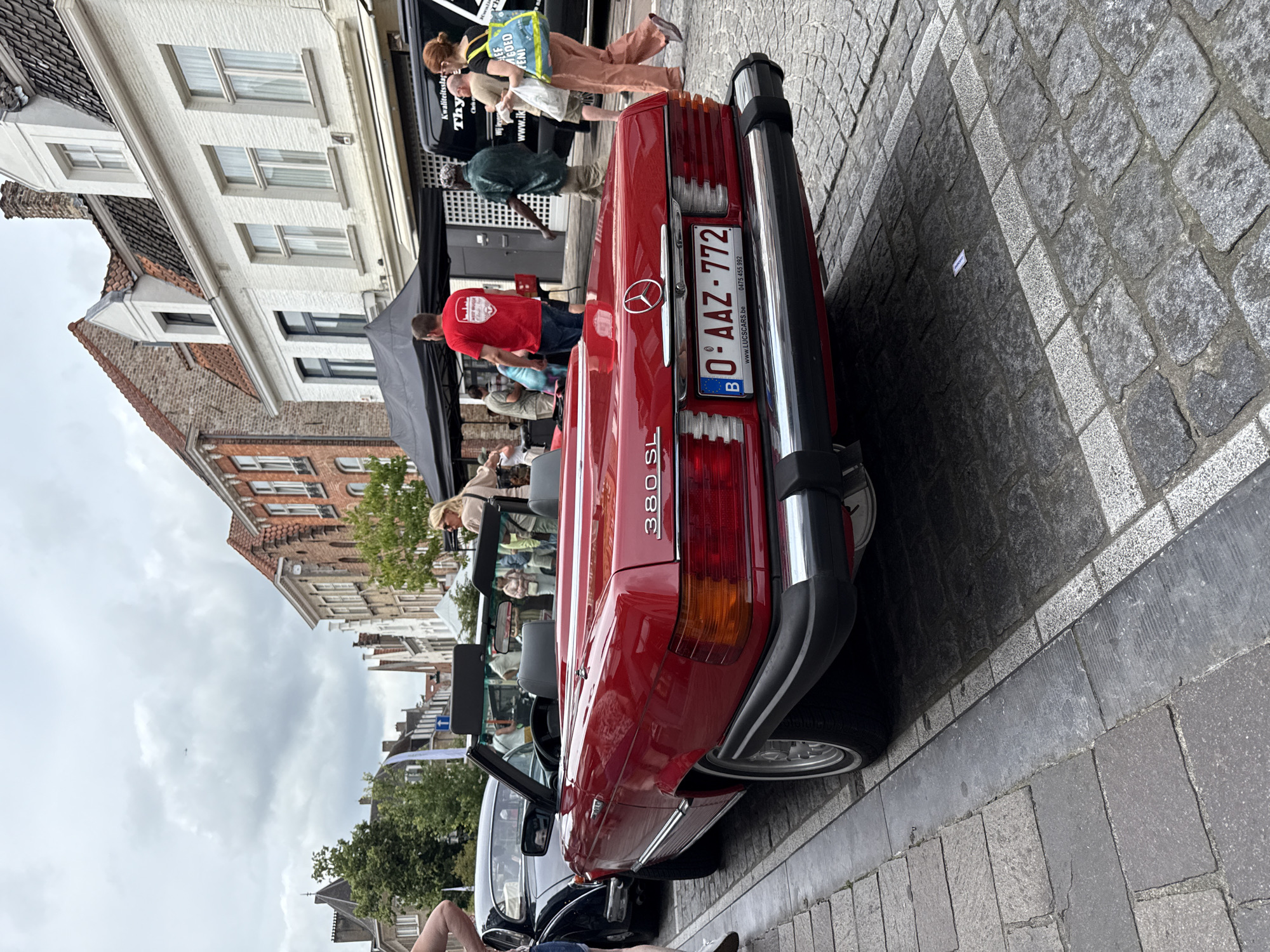 Classic car show fills Bruges cobblestone streets with rare collectibles