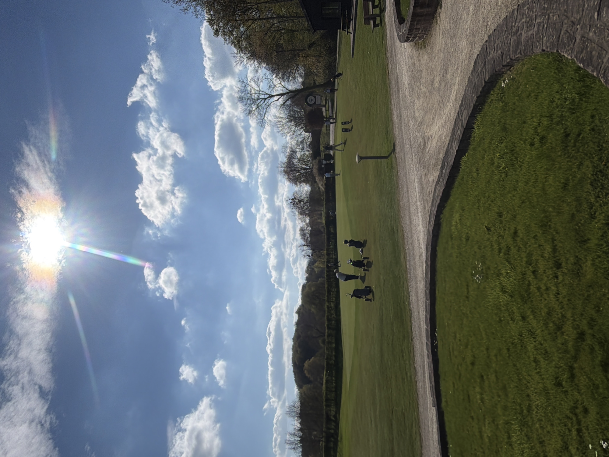 Afternoon recreation captured in Lenningen: bowling and golf activities