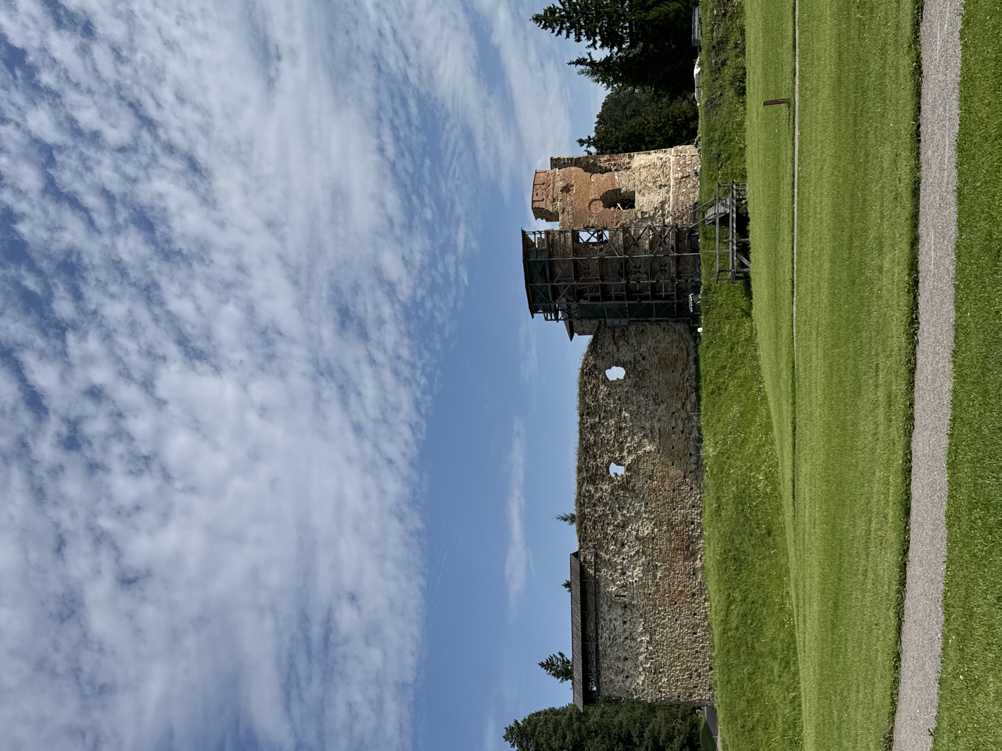 Storks nest atop Vana-Vastseliina Castle's crumbling towers