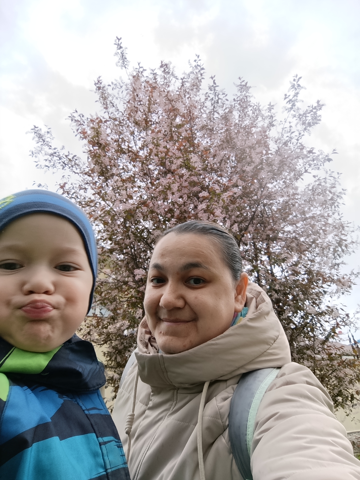 Ordinary life moments captured across Chaikovsky during morning hours