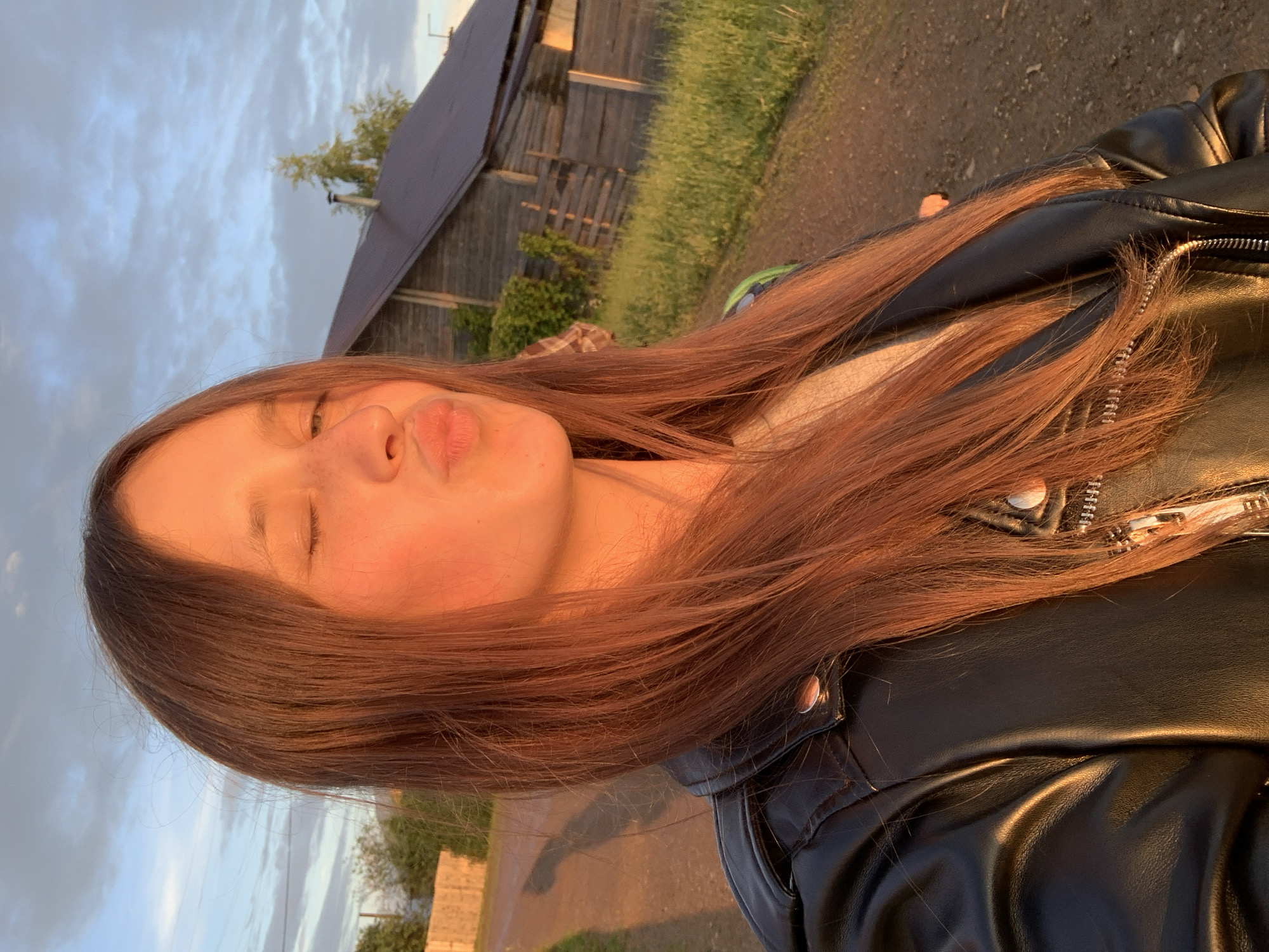 Birthday evening in rural Фоки, candles and sunset selfies