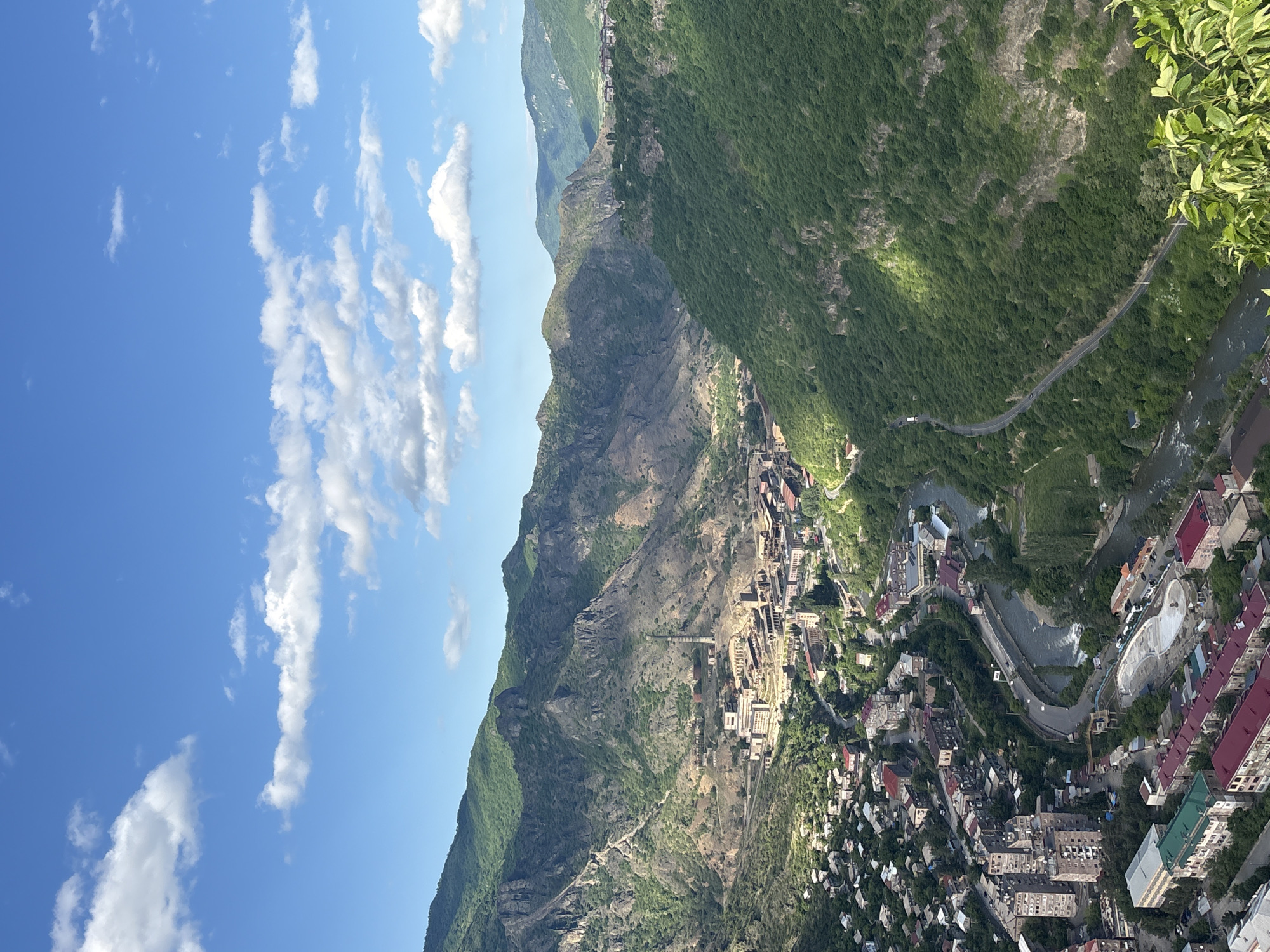 Tourist photography session captures scenic views around Alaverdi, Armenia
