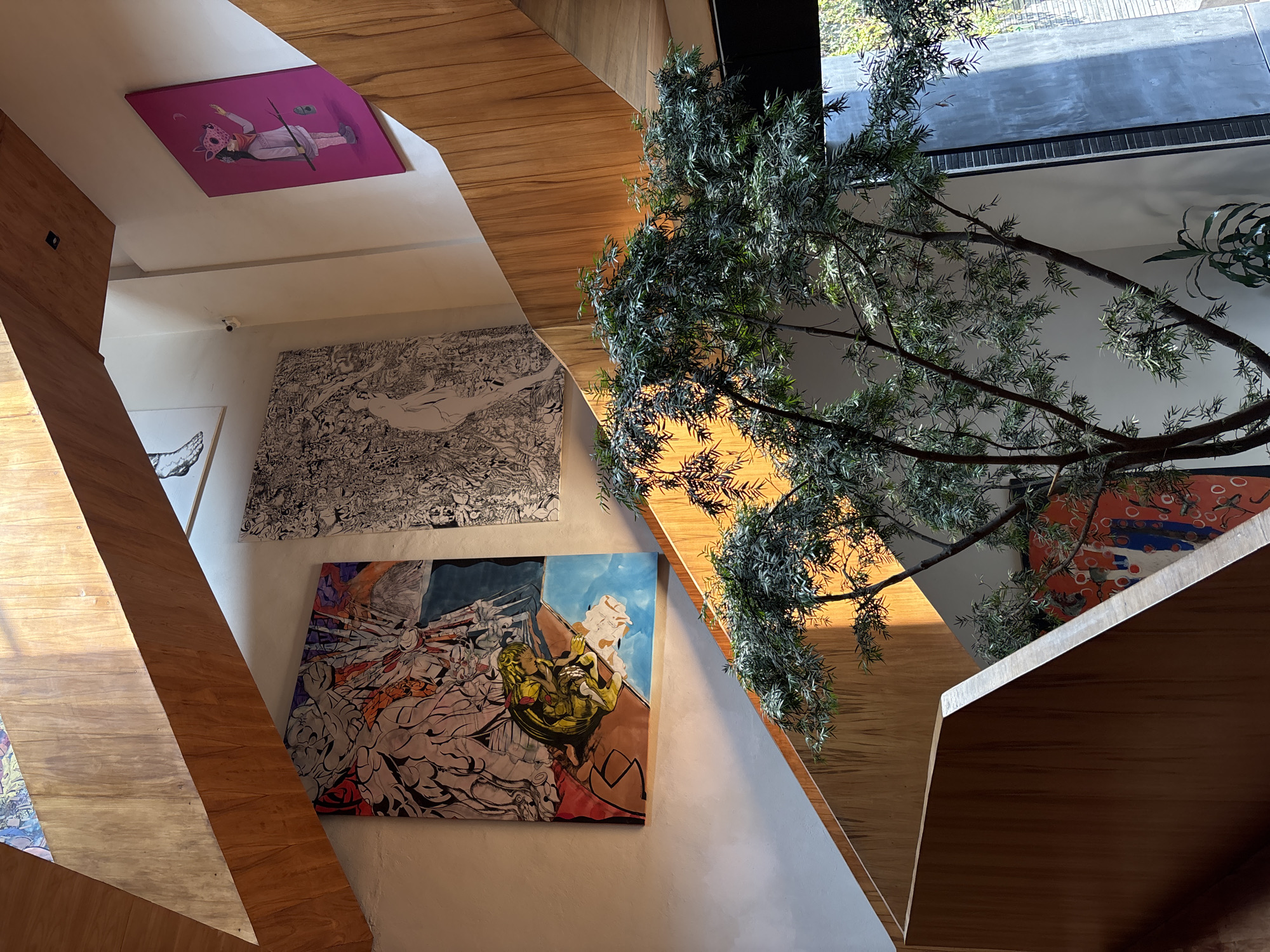 Visitor documents evening at Sede Café in Mexico City