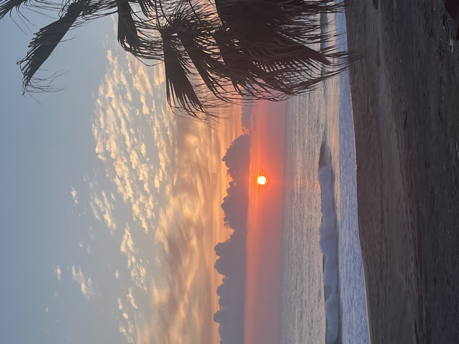 Witnesses document sunset scenes across Alanya beaches March 16