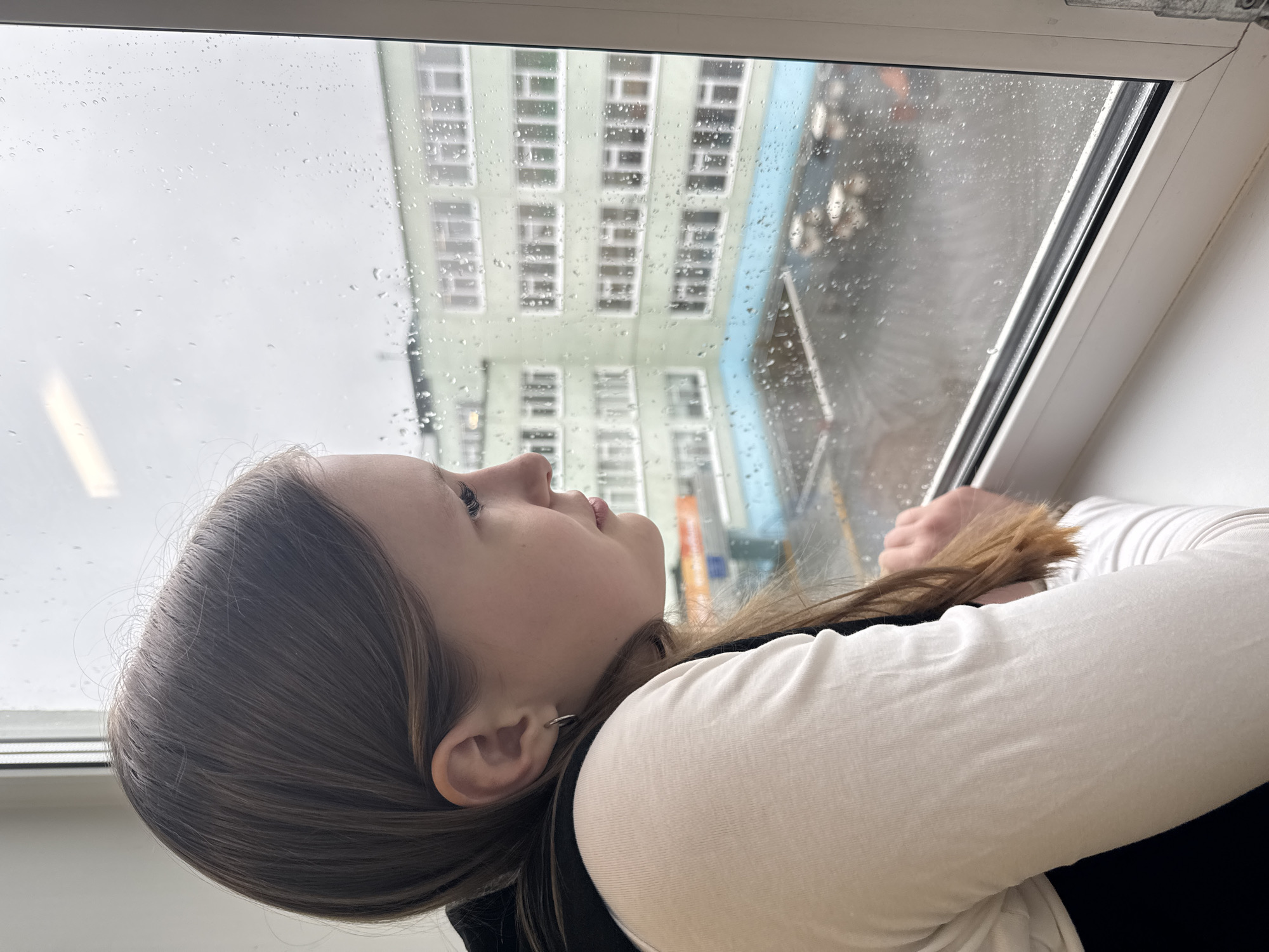 Quiet morning moments captured in Chaikovsky home during rainfall