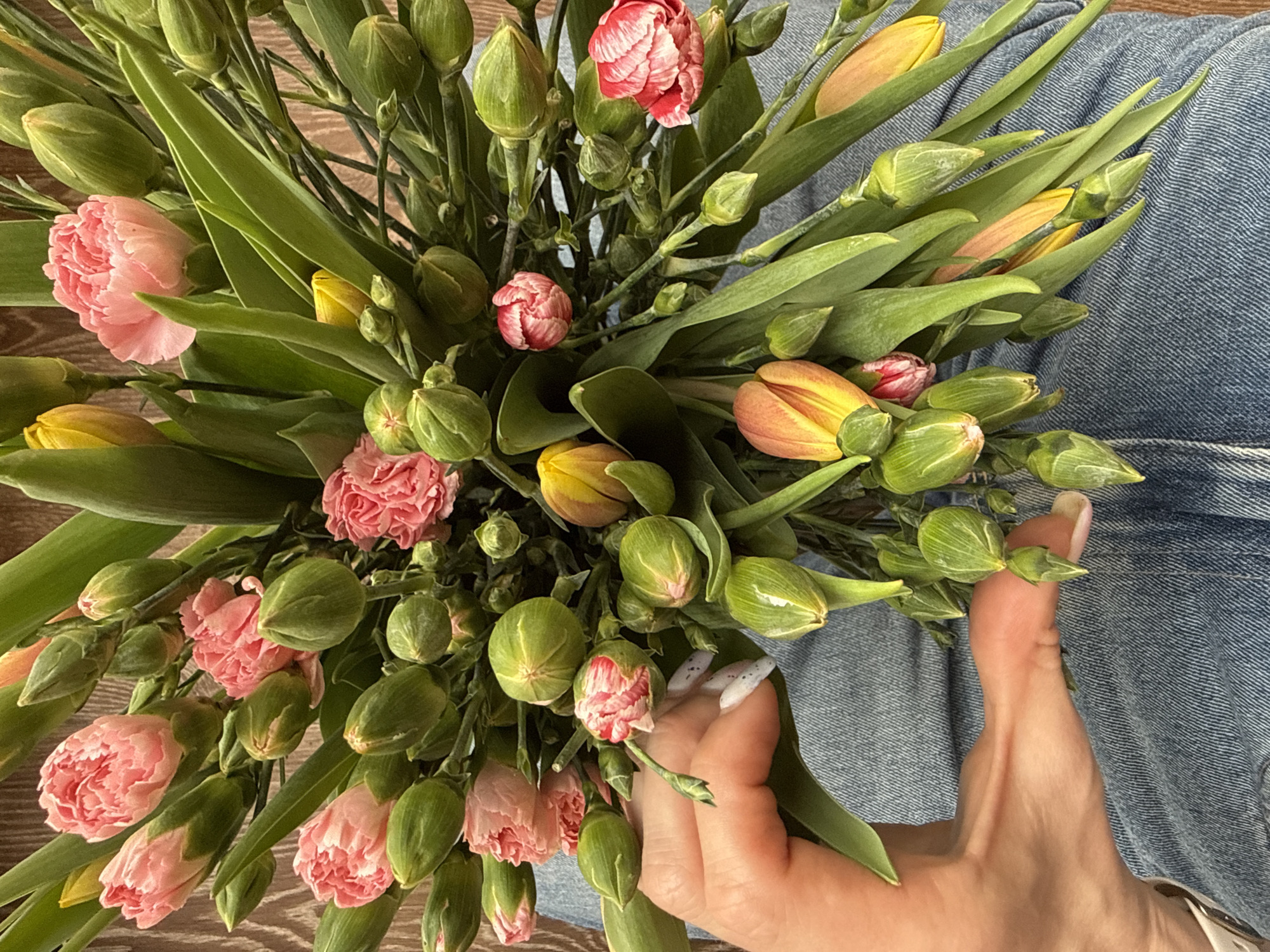 Spring flower bouquet arranged with rabbit artwork in Montenegro