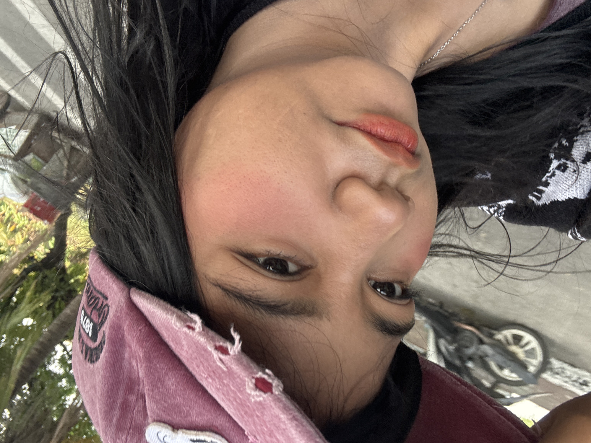 Selfie session in North Jakarta streets