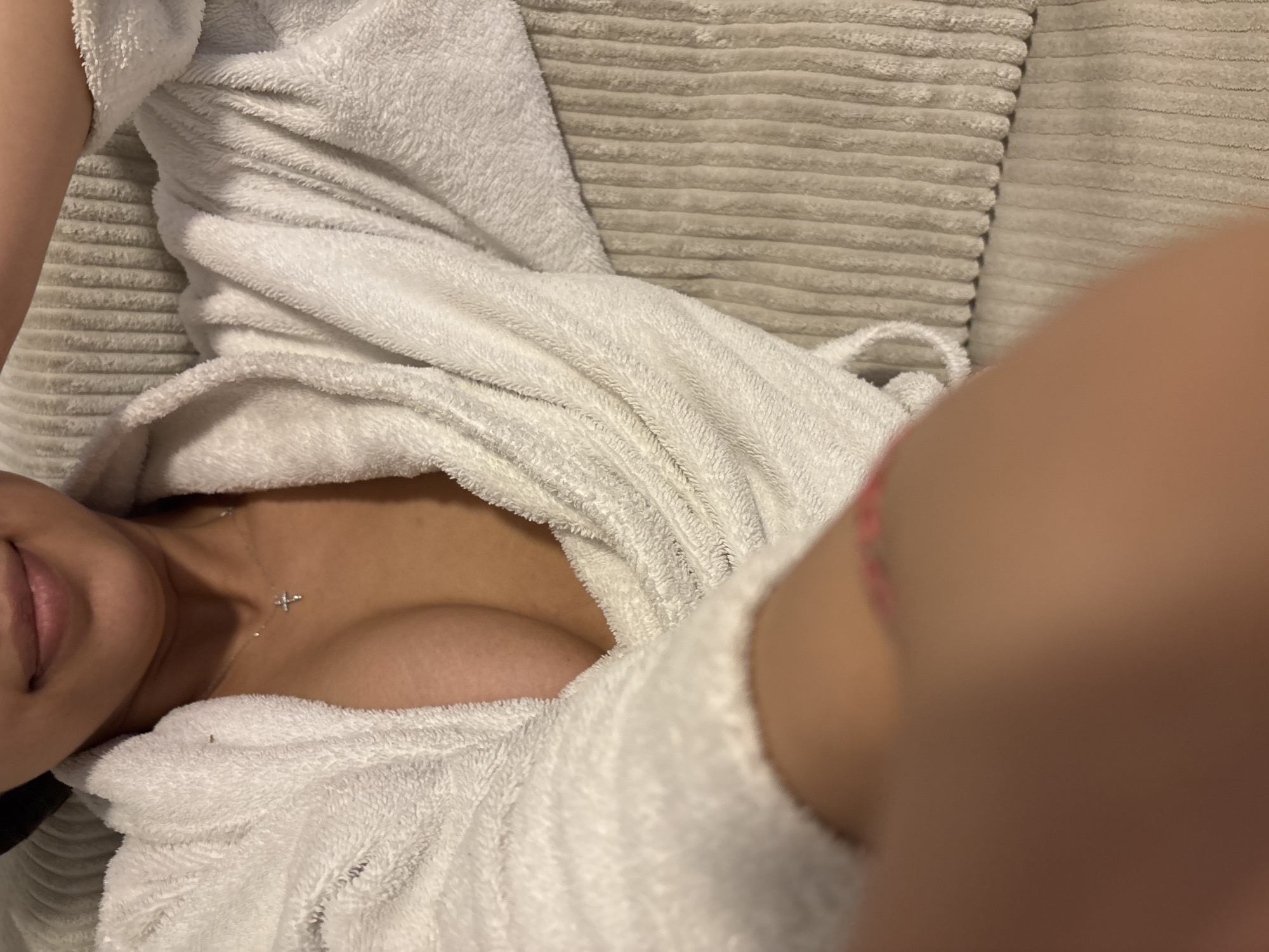 Evening domestic life documented in Mönchengladbach home