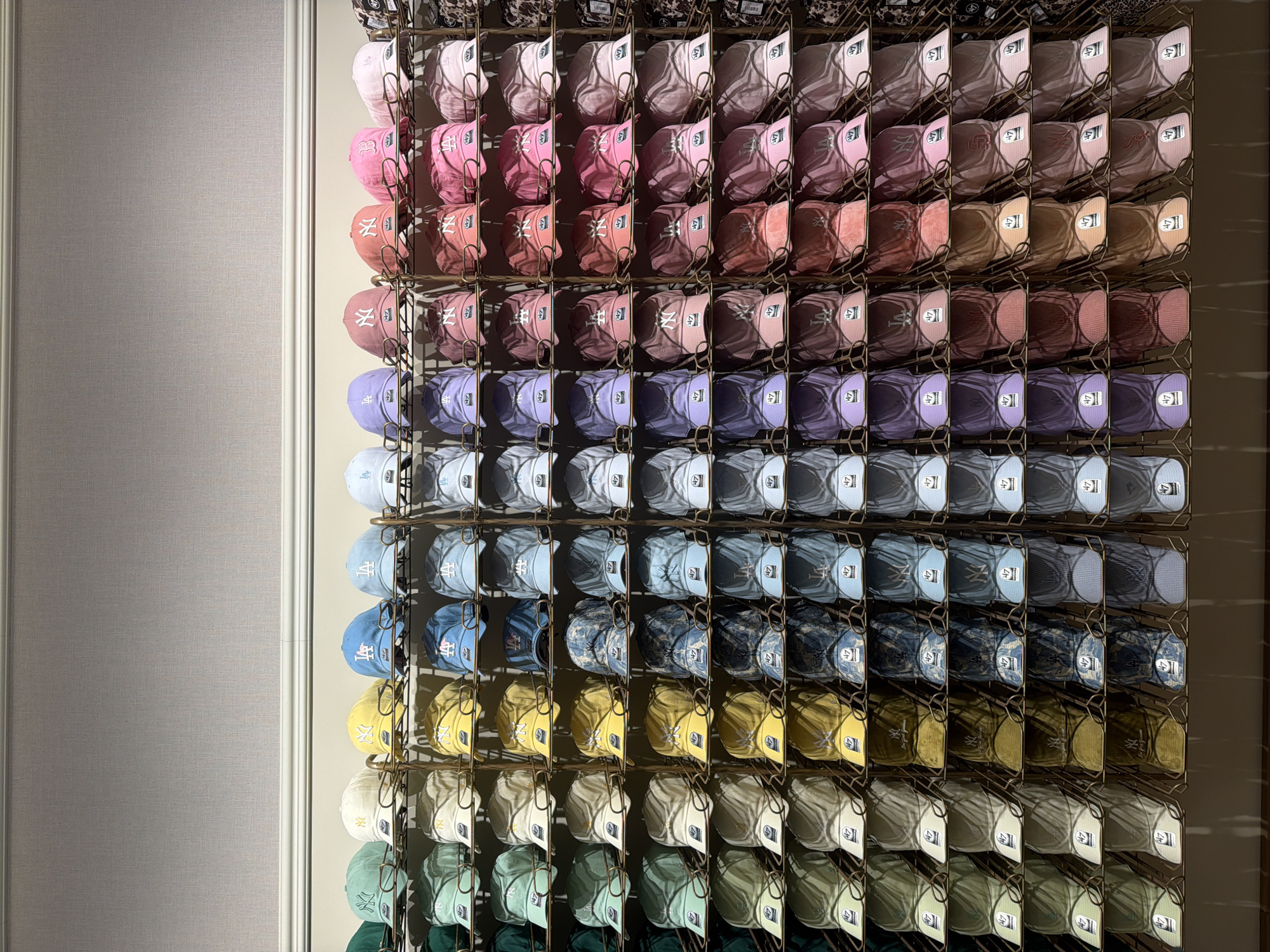 Hat display observed at Puebla store