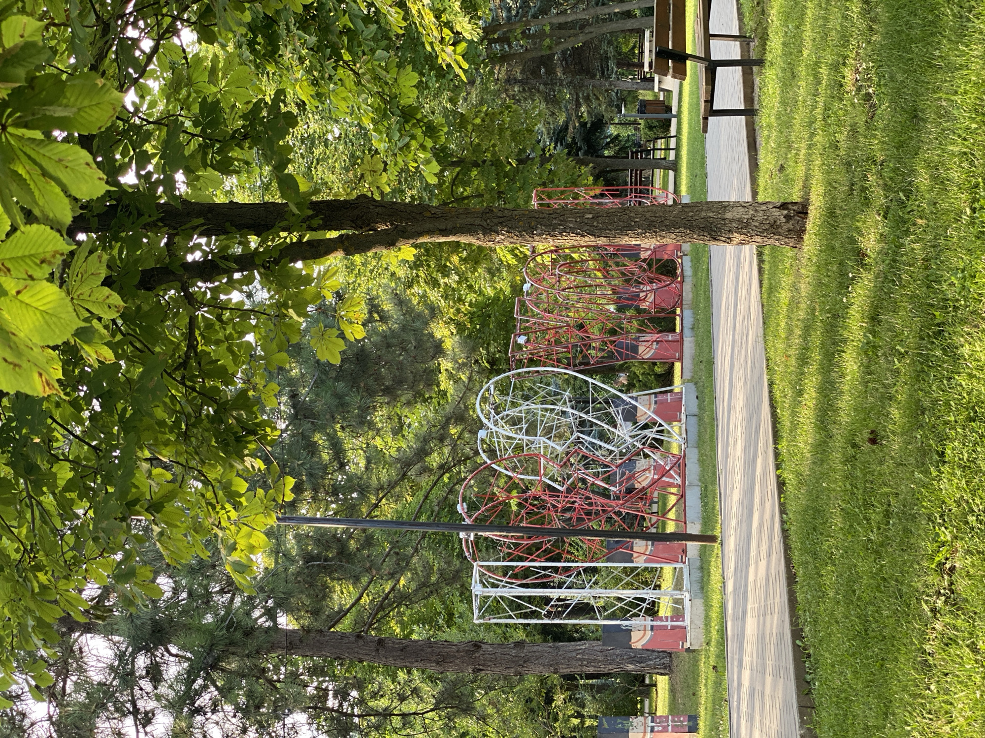 Lazy afternoon through Chișinău's parks, streets, and public spaces