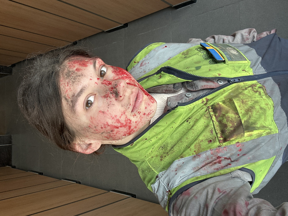 Film production with fake blood makeup underway in Qingdao