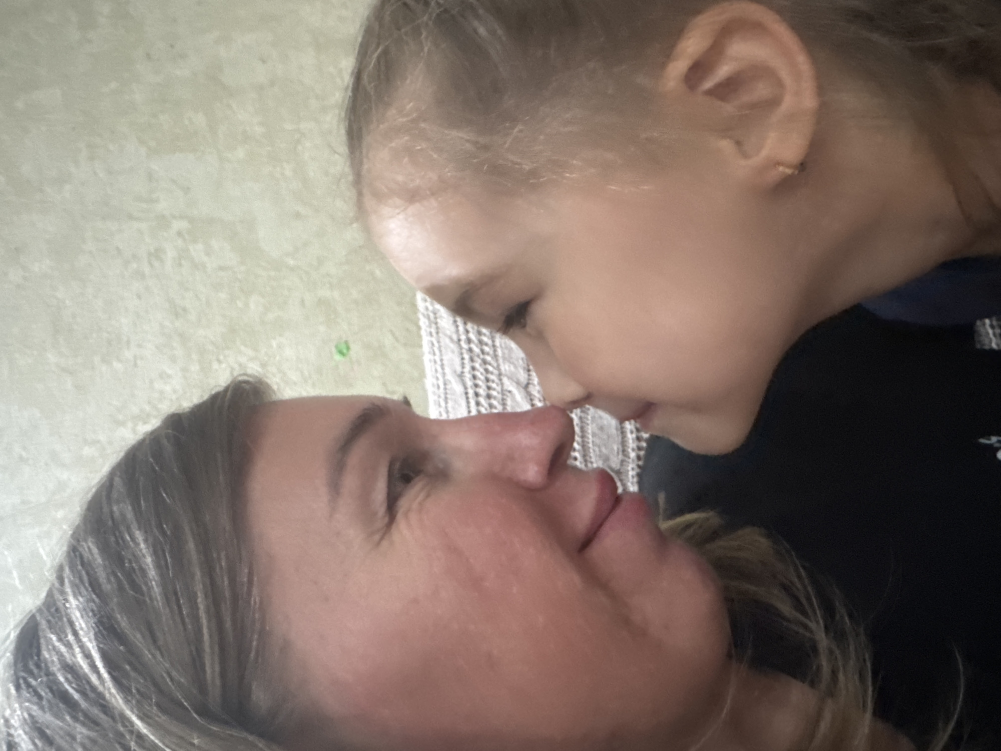 Mother-child moments captured in Tashkent home setting