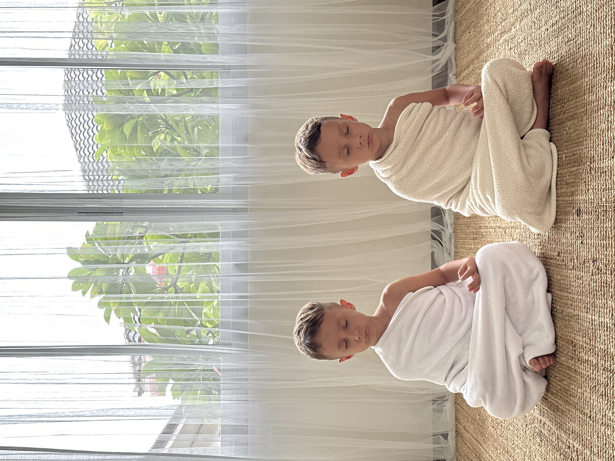Rainy morning in Ko Samui alongside a quiet ceremonial moment