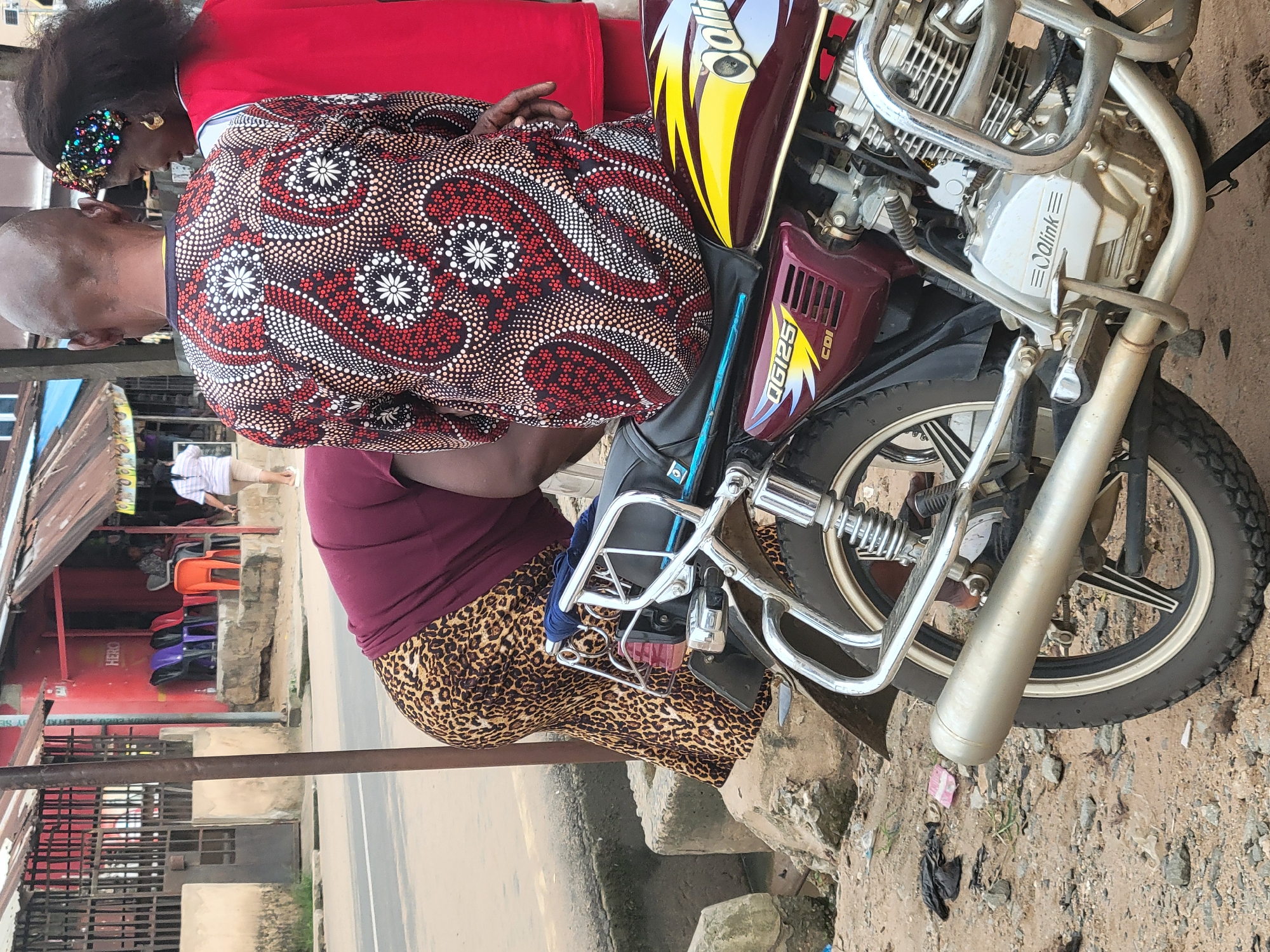 Daily life documented in Aba Nigeria streets and schools