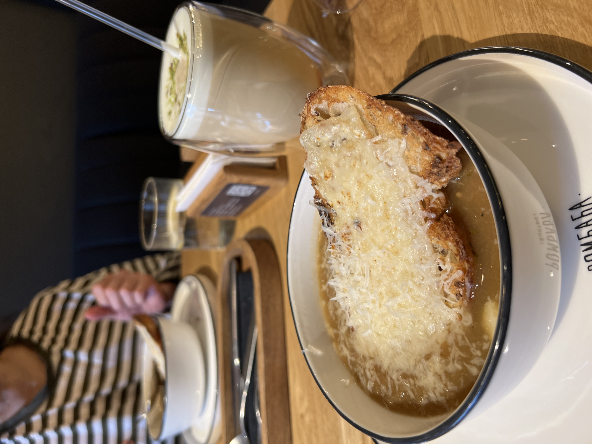 Early morning dining and photography at Krasnoyarsk café