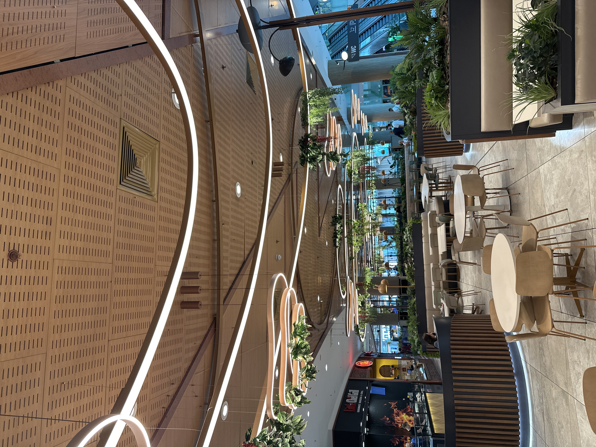 Morning activity documented at Paradise Center shopping mall, Sofia