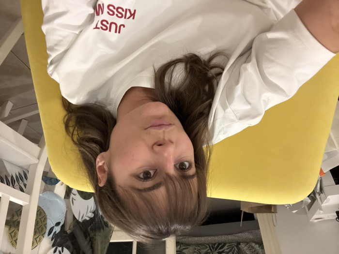 Woman takes multiple selfies during photo session in Cannes