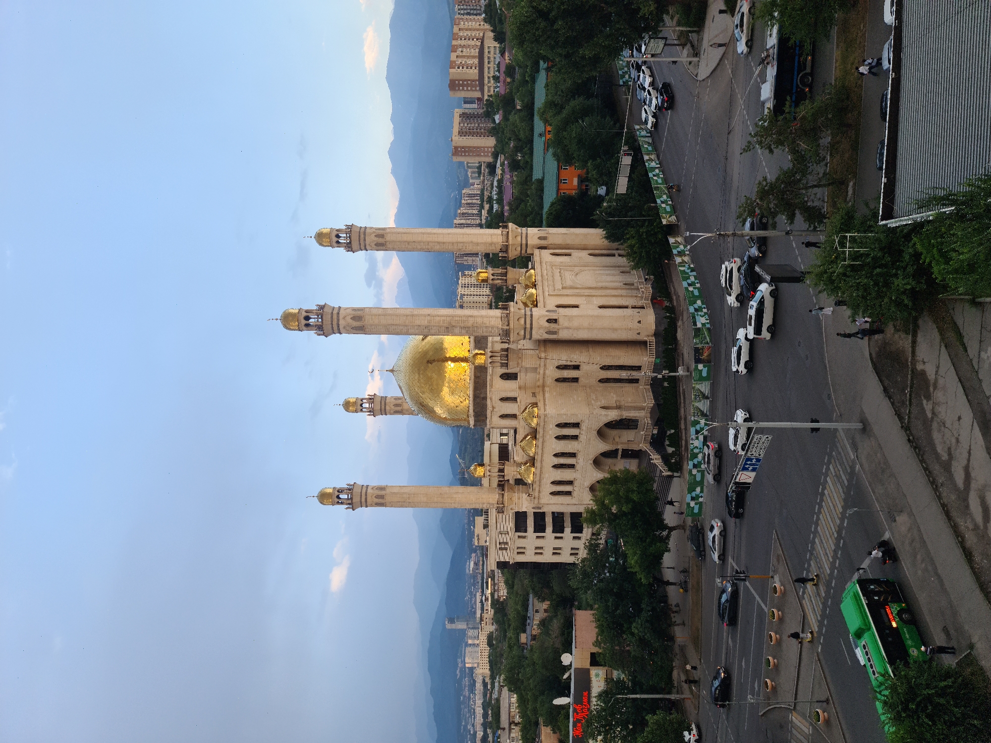 Residential fire sends thick smoke over central Almaty