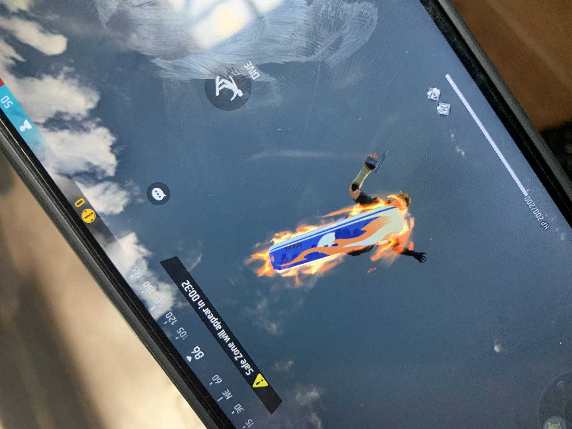 Mobile gaming session documented in Lekki, Nigeria