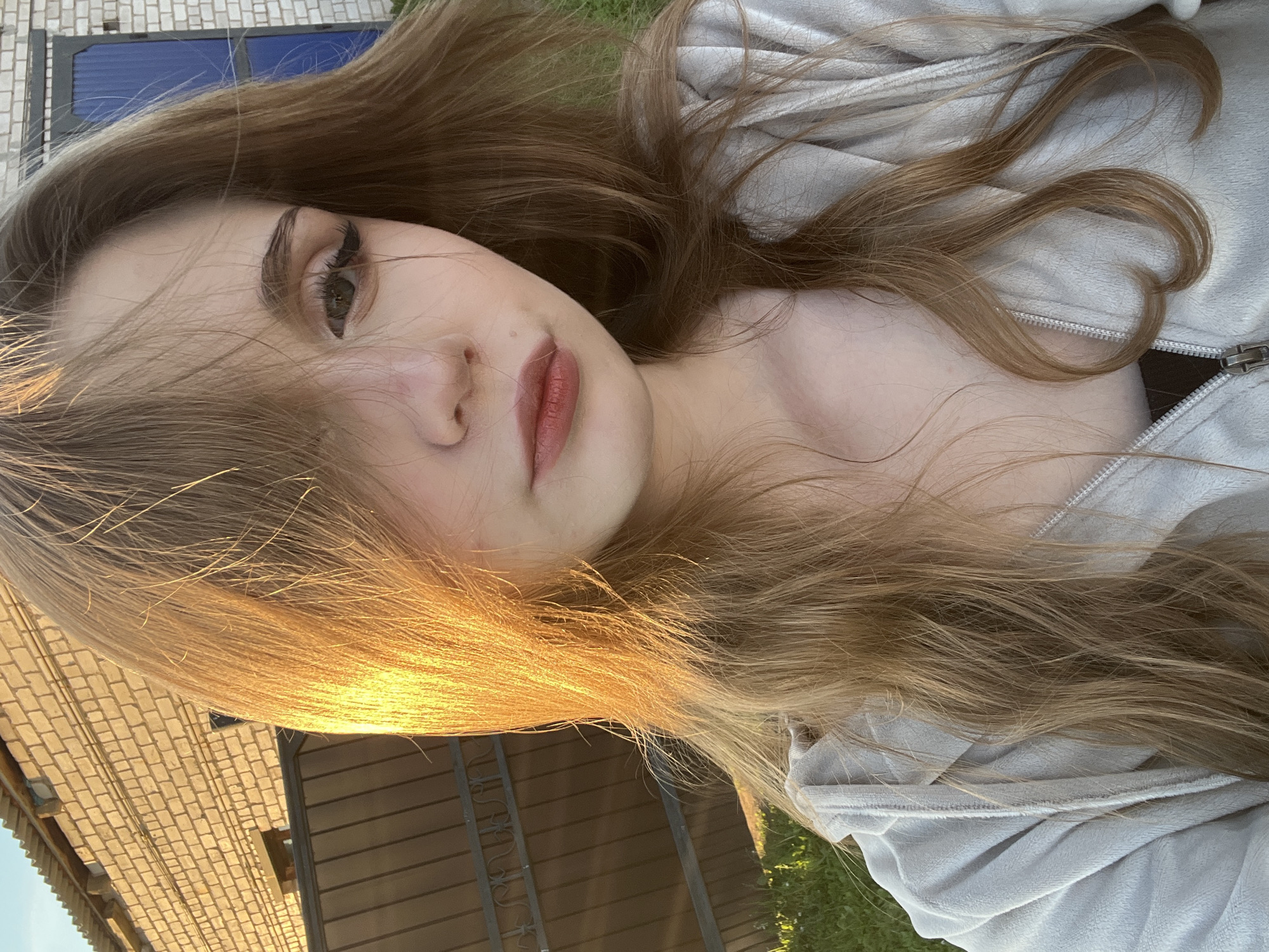 Golden hour selfie and a relaxed pose in Ashkadar