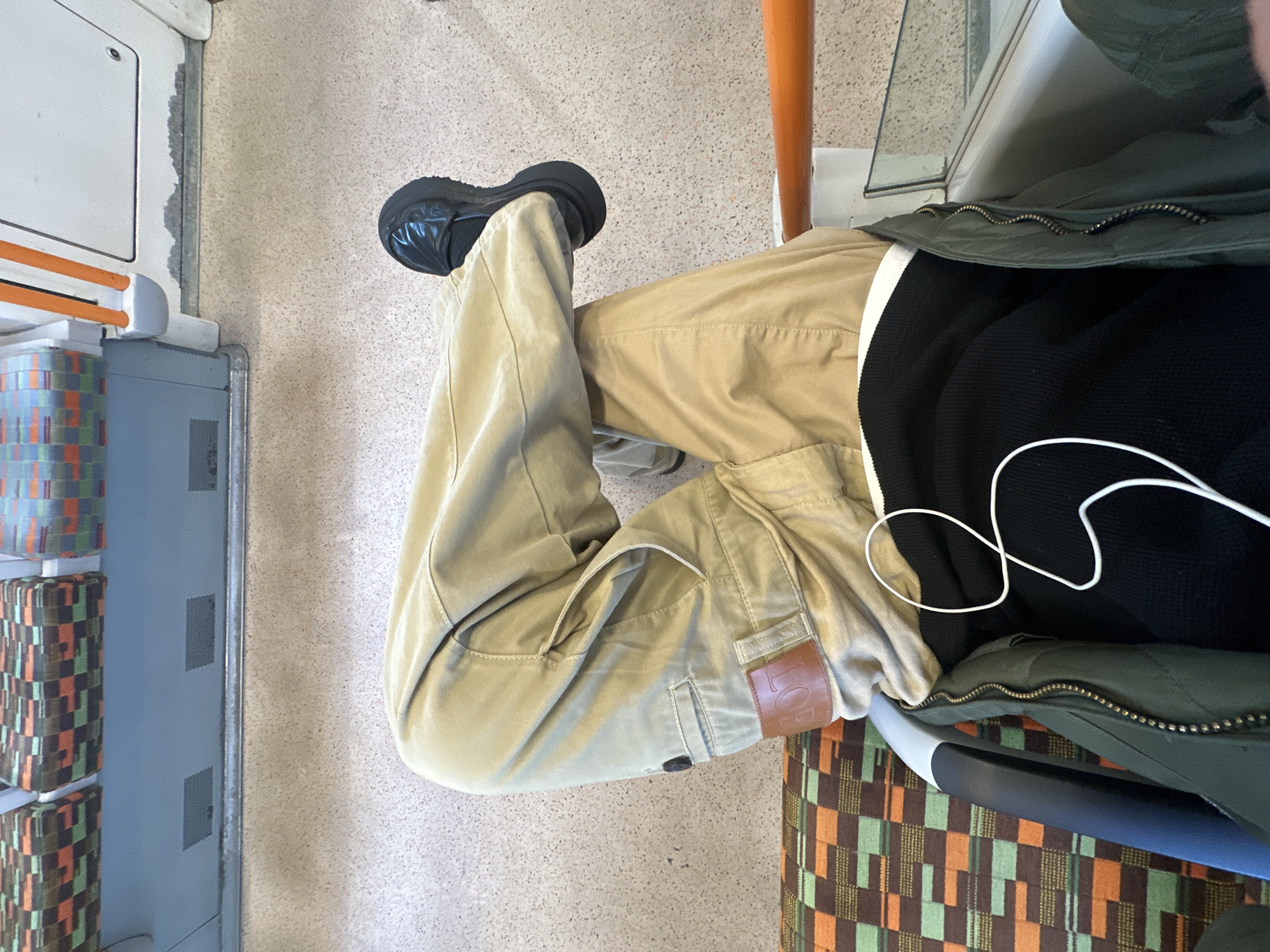 Commuter observed on London train during evening hours