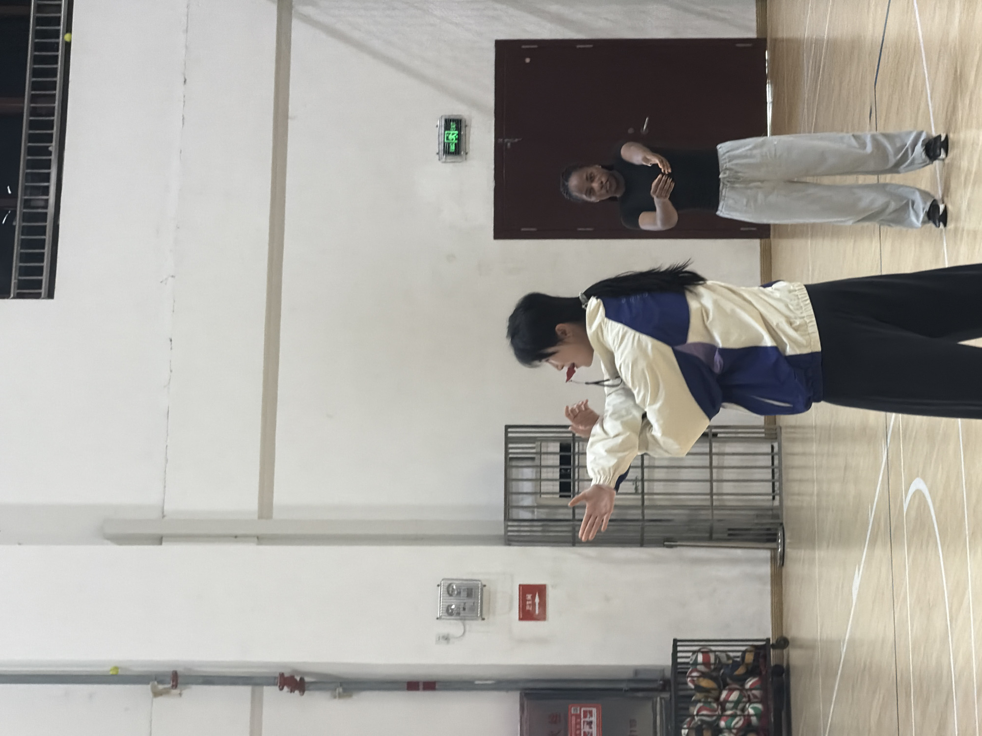 Early morning workout session at Jiangning District gymnasium