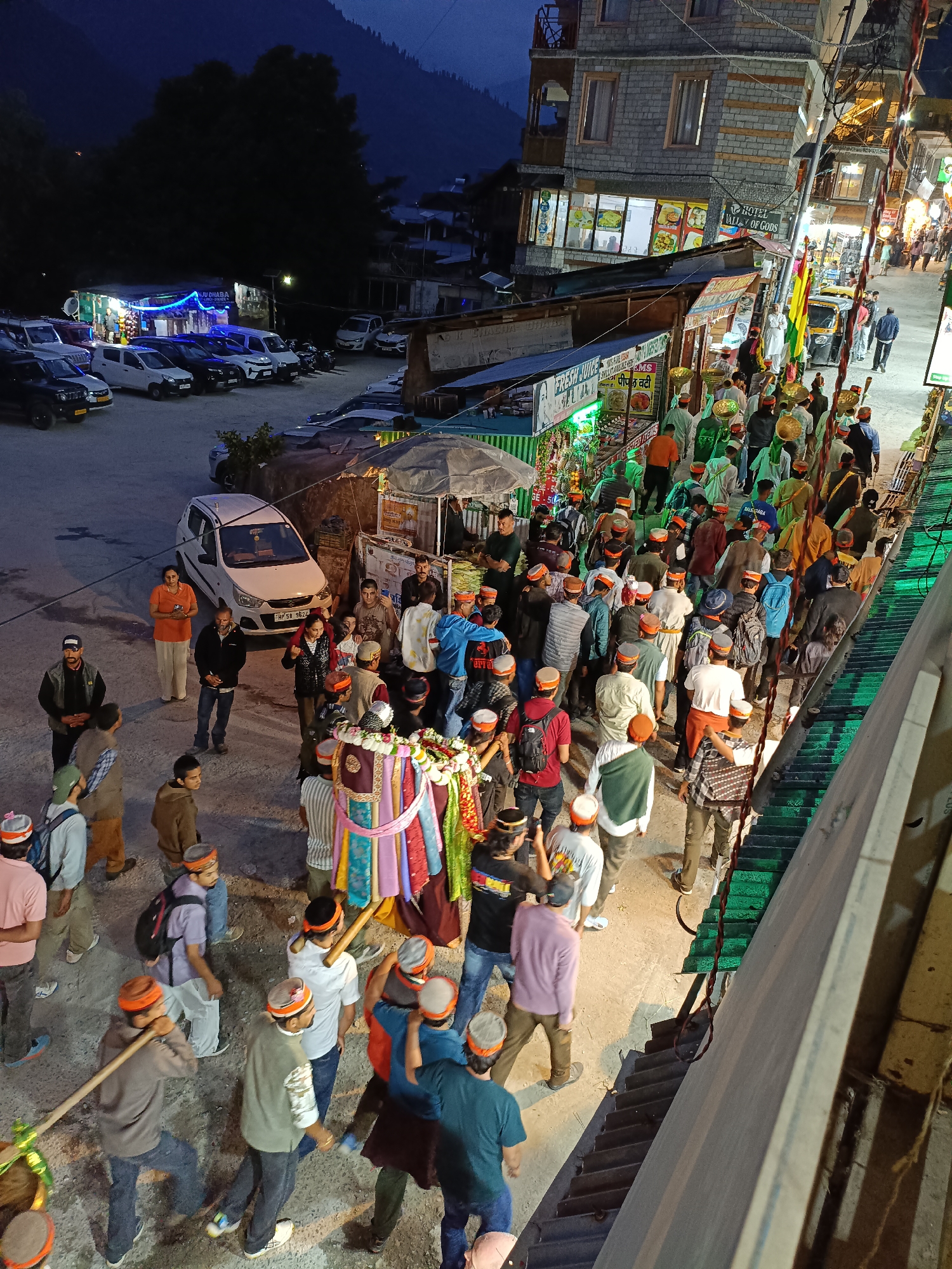 Cultural procession and mountain landscapes in Vashisht village