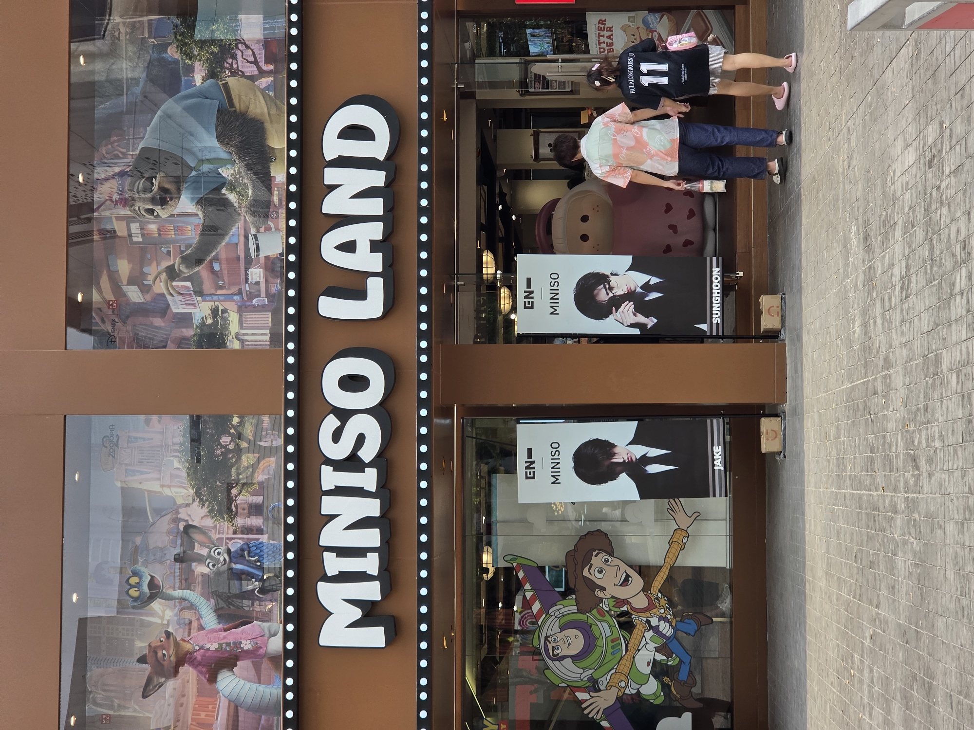 Giant teddy bear statue spotted outside Bangkok Miniso store