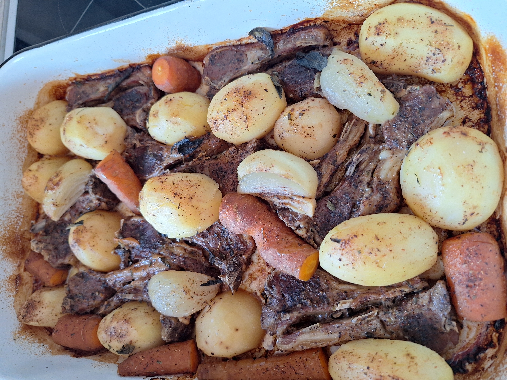 Home cooking and gardening moments captured in Montana, Bulgaria