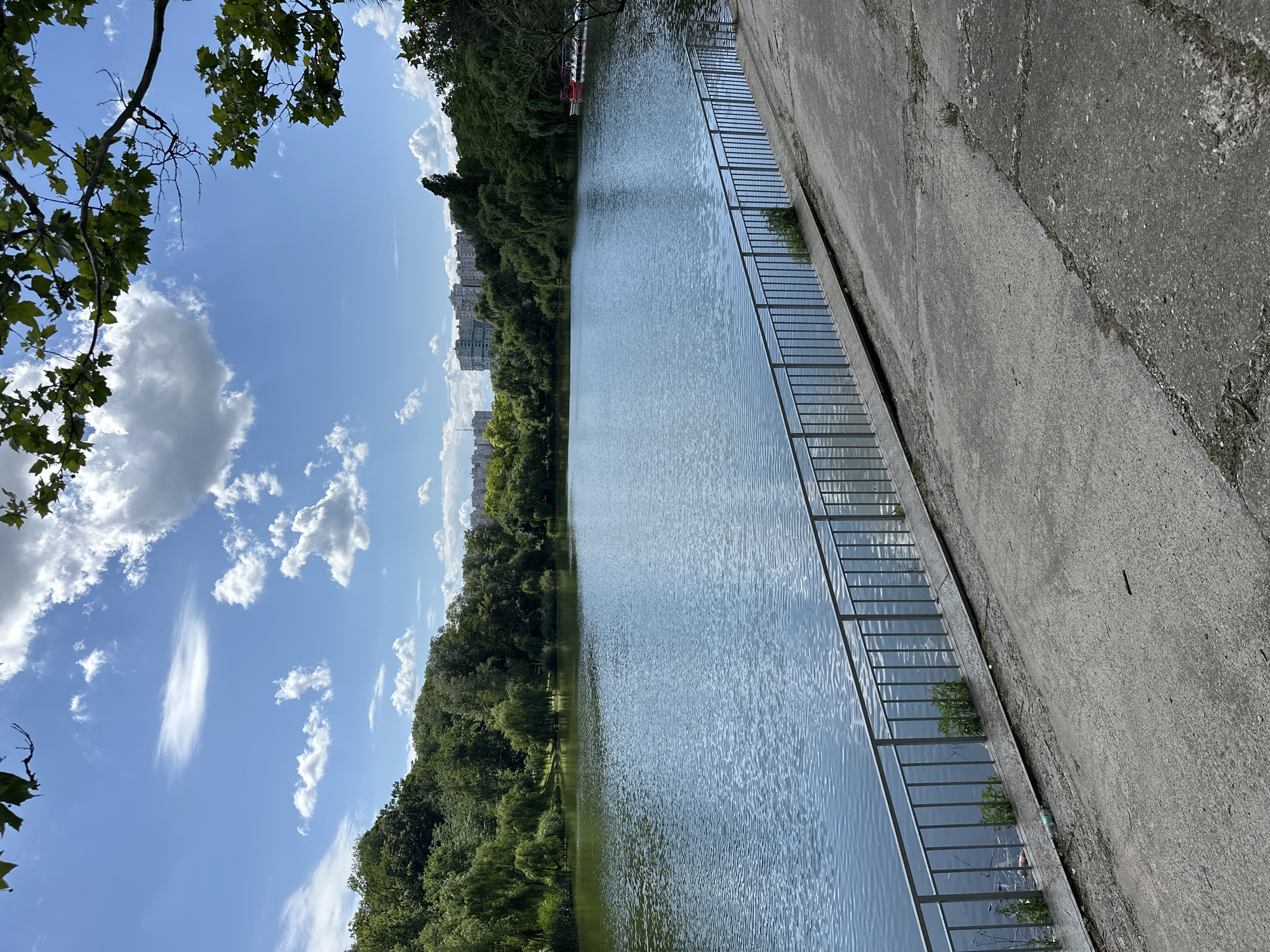 Midday in a Chișinău park: lake, wildlife, and quiet pathways
