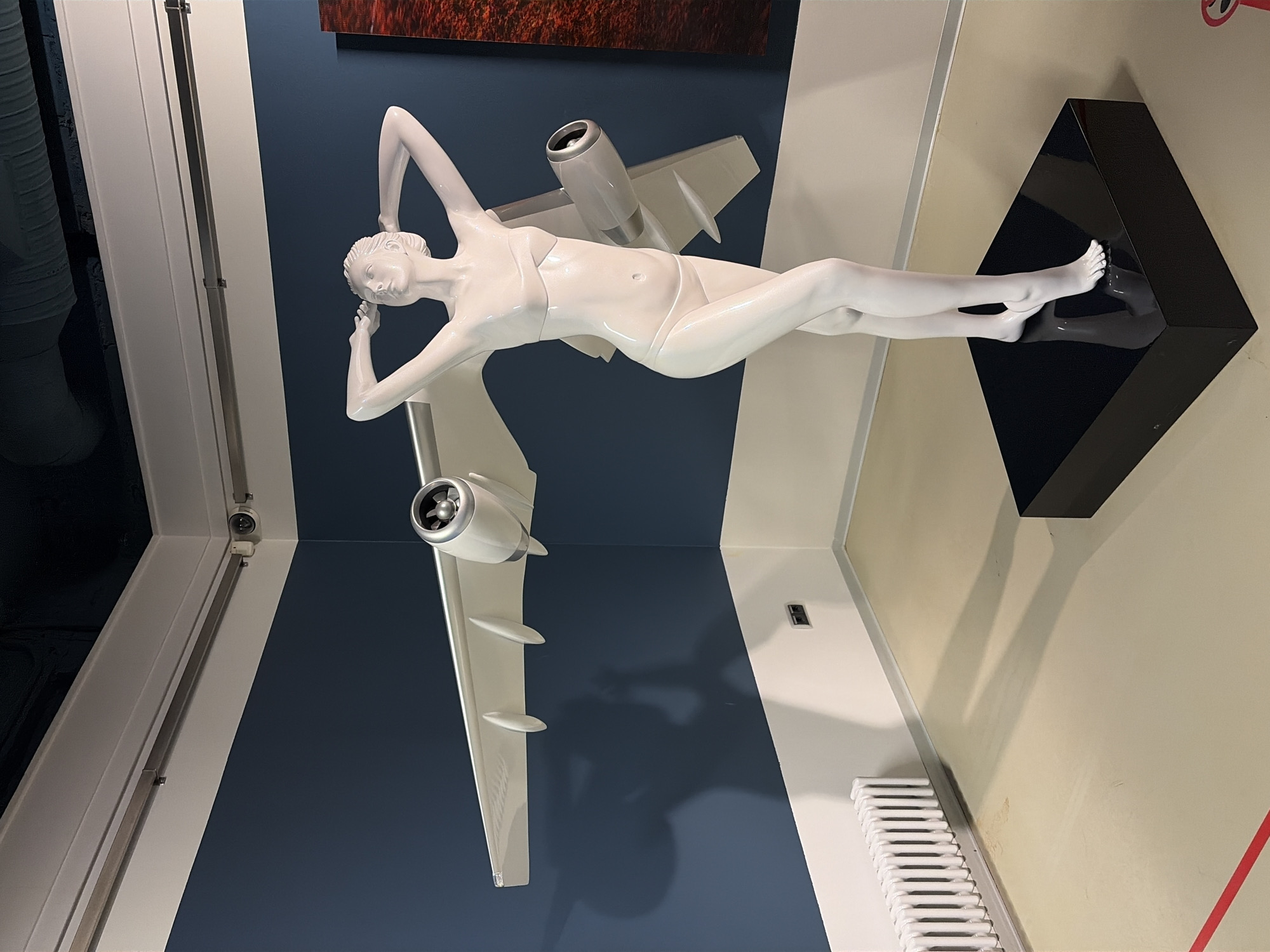 Saint Petersburg gallery showcases sculpture, painting, and digital installation art