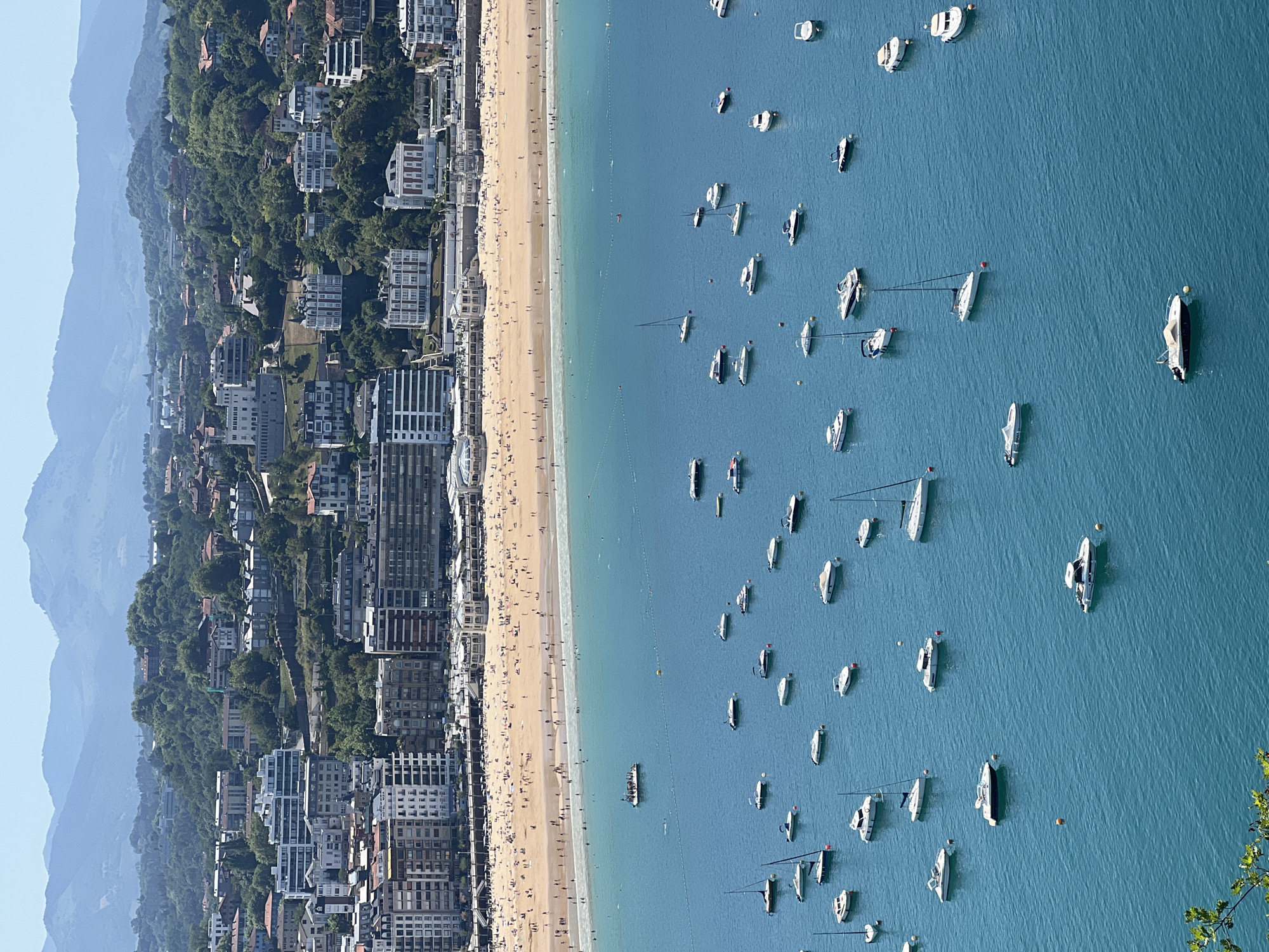 La Concha Beach buzzing on a bright San Sebastián morning