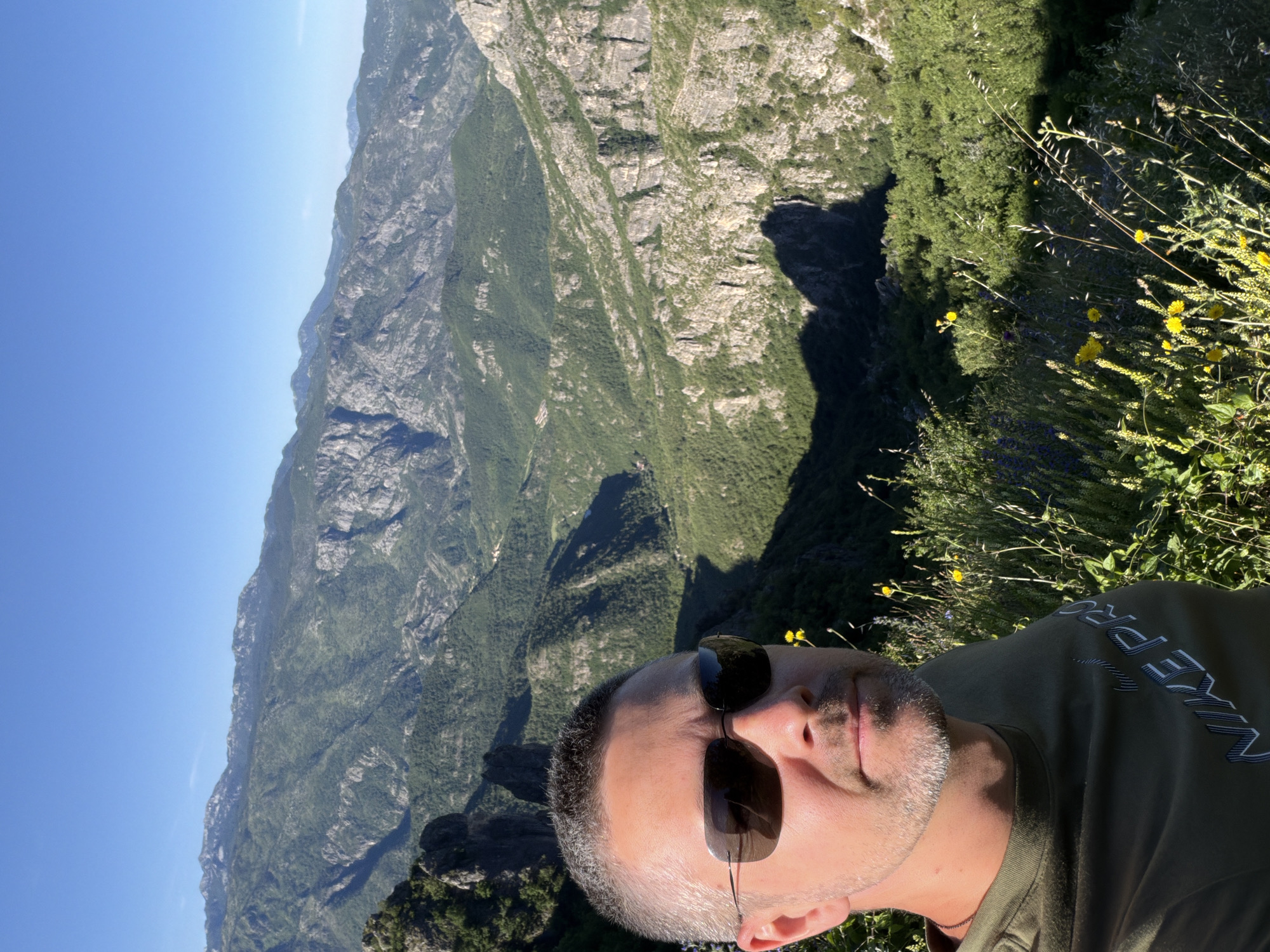 Mountain views and selfies in Kućišta Montenegro