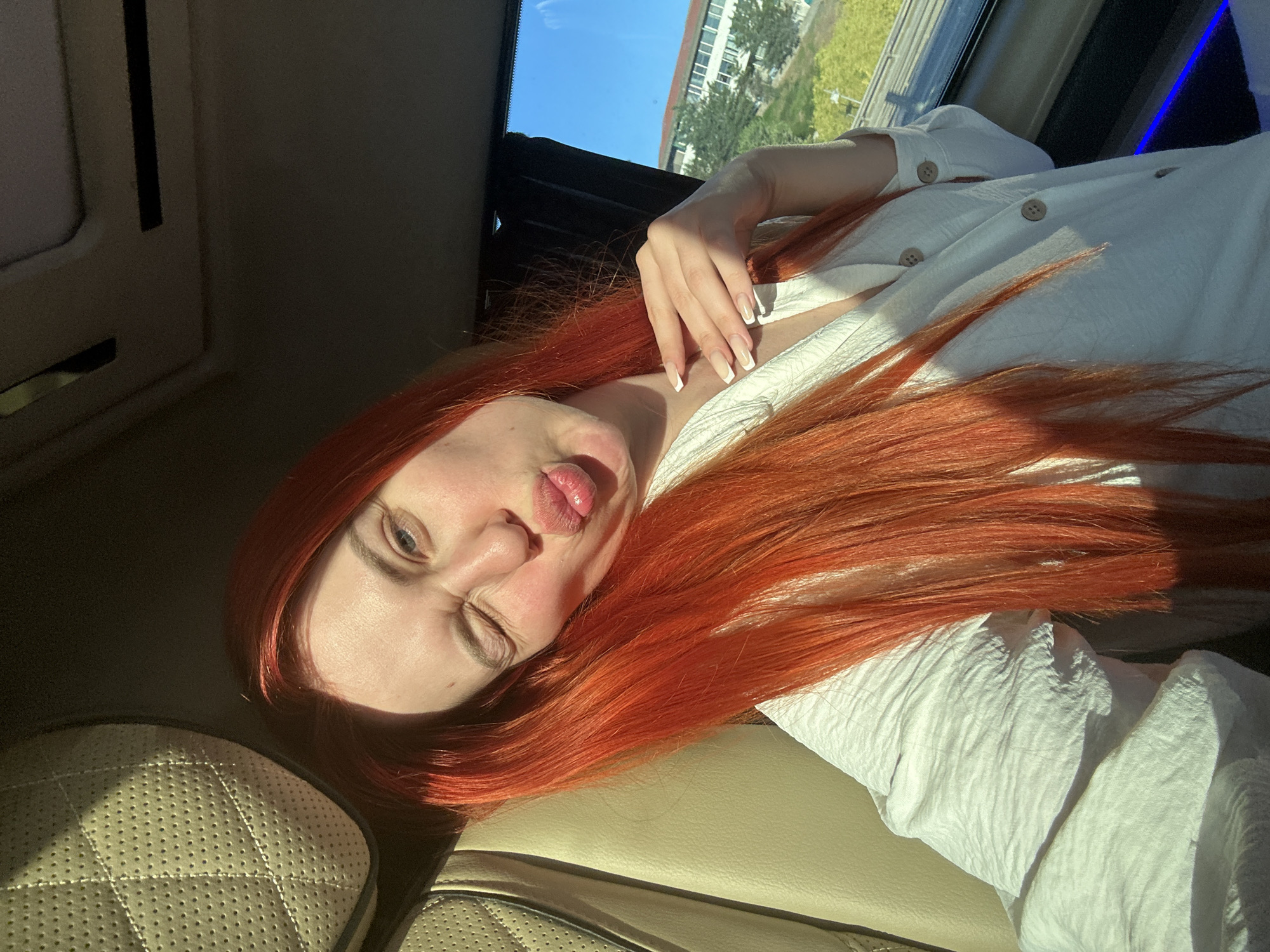 Selfies in a car moving through Istanbul districts