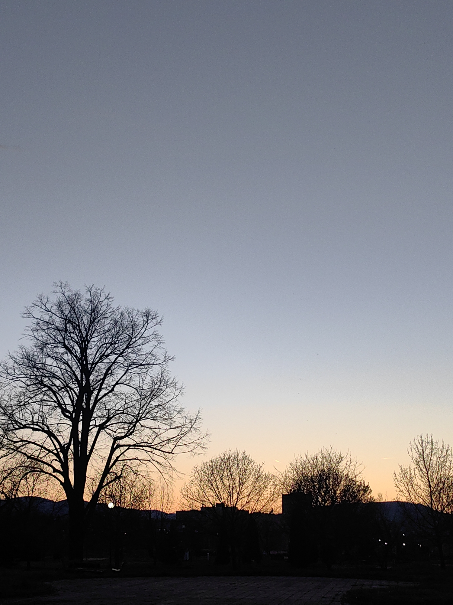 Evening scenes documented across Sevlievo parks and neighborhoods