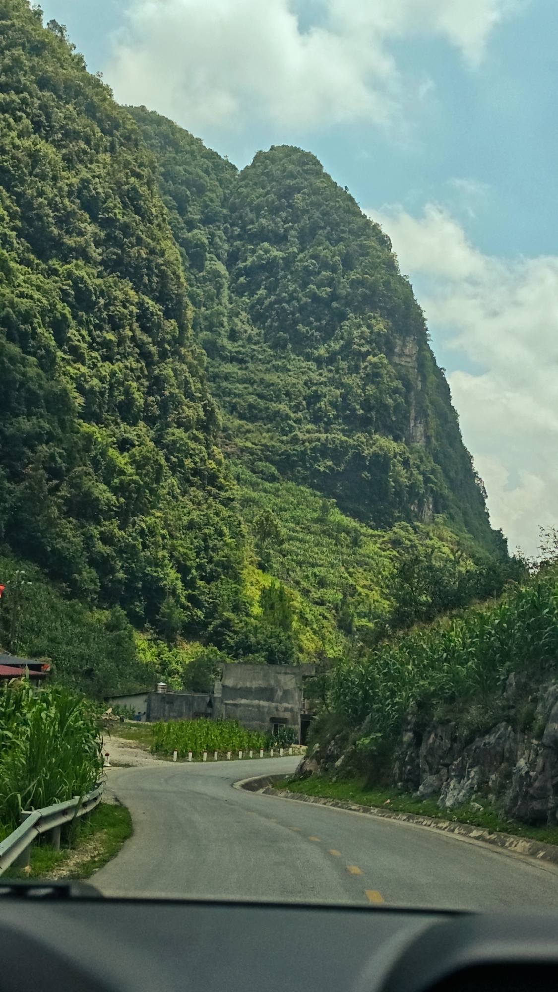 Morning drive through scenic rural mountains in northern Vietnam