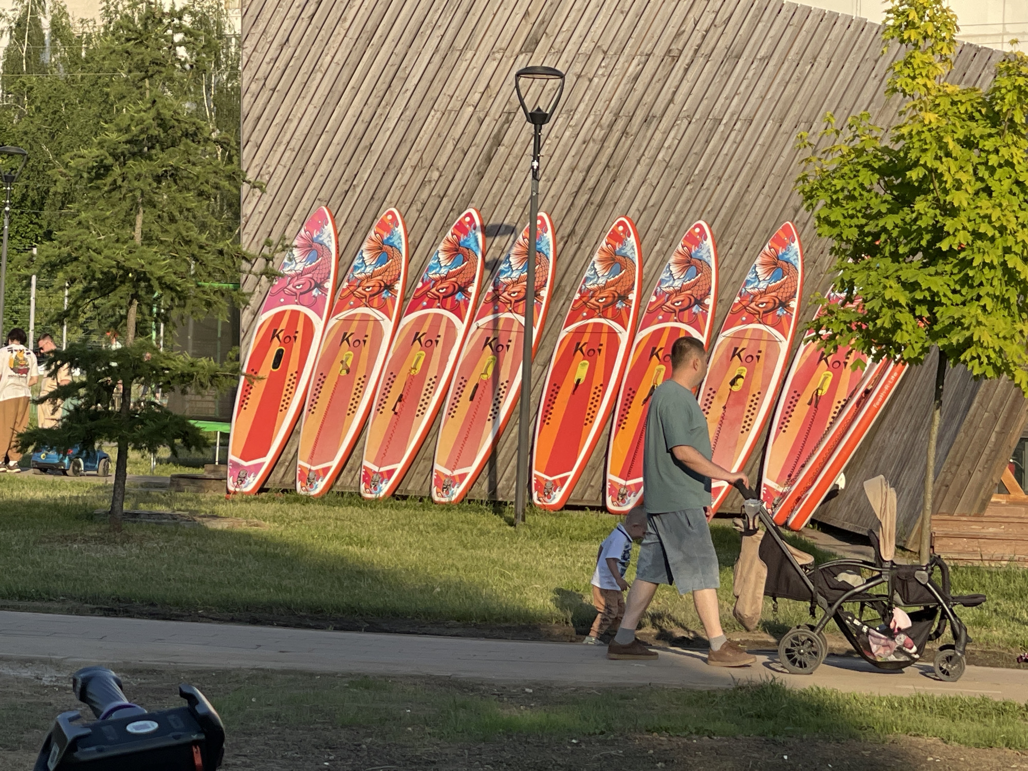 Young adults gather for outdoor activity in Moscow park