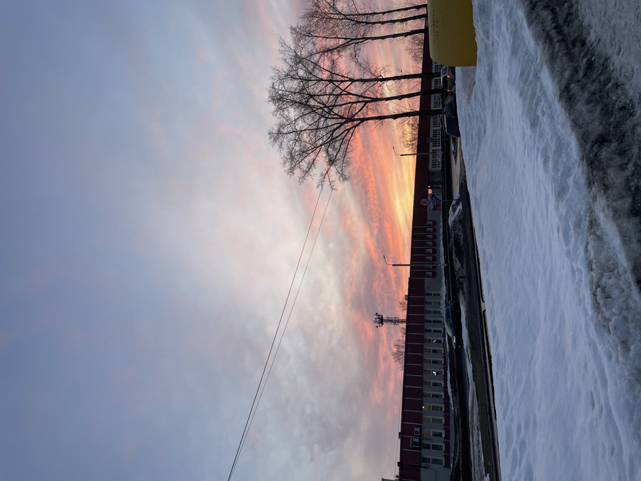 Daily life documented across winter afternoon in Chaikovsky, Russia