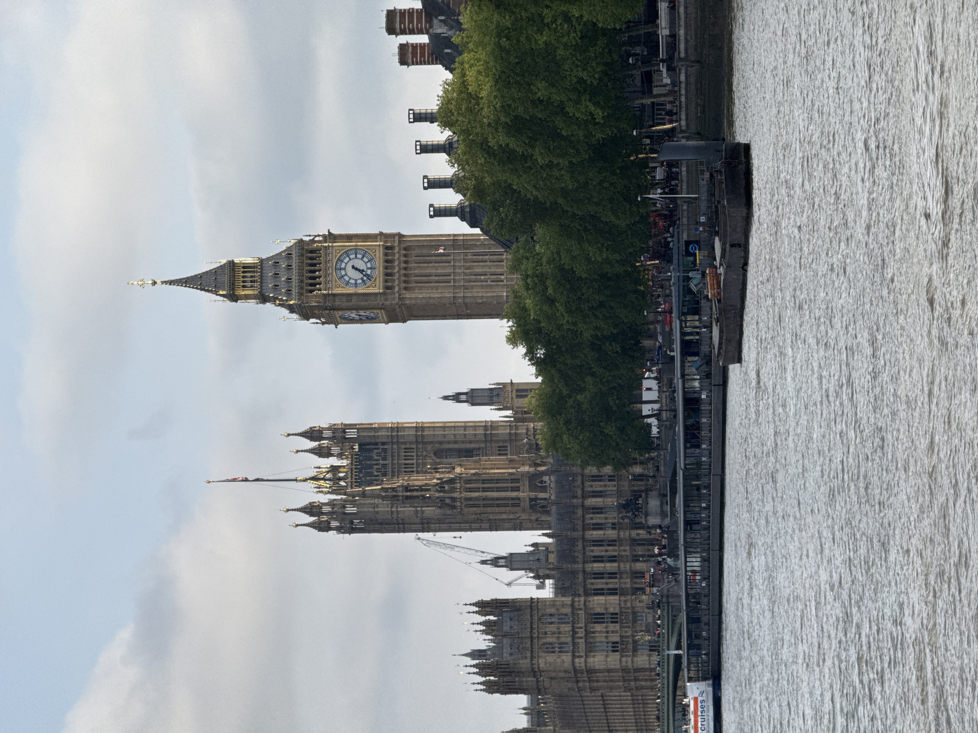 Tourist captures classic Westminster views including Big Ben, Thames