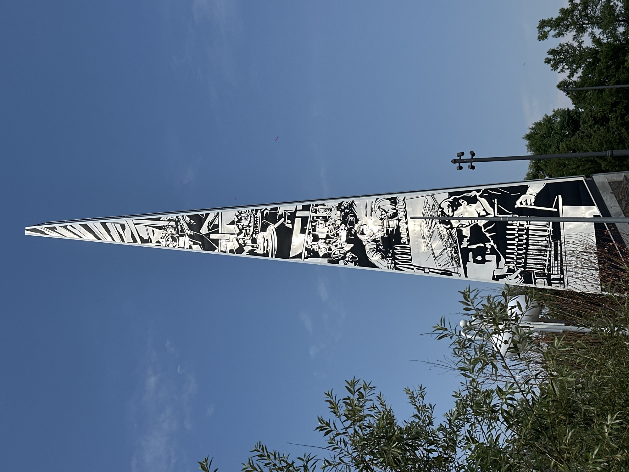 Morning stroll around Barnaul's riverfront and aviation workers' monument