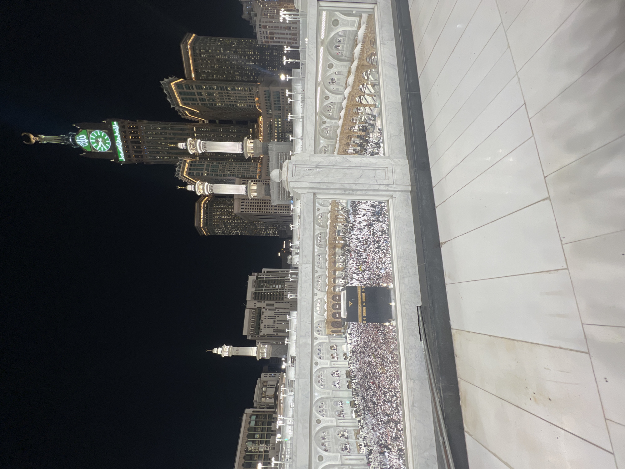 Nighttime tawaf and crowds at Masjid al-Haram, Mecca