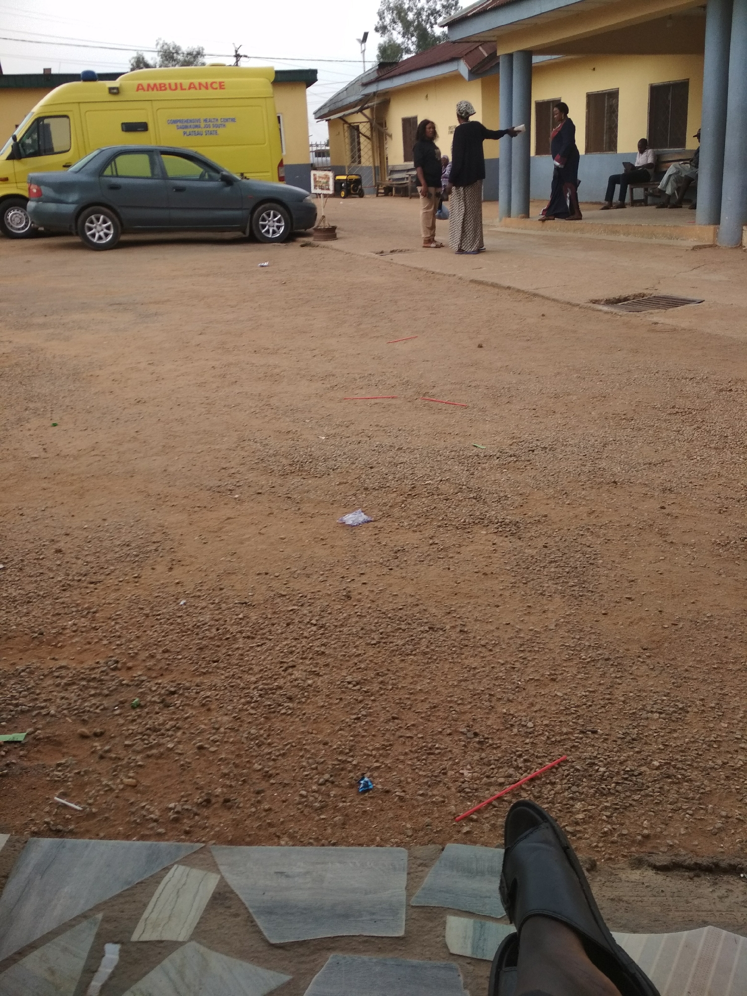 Routine afternoon activity documented at Nigerian health centre